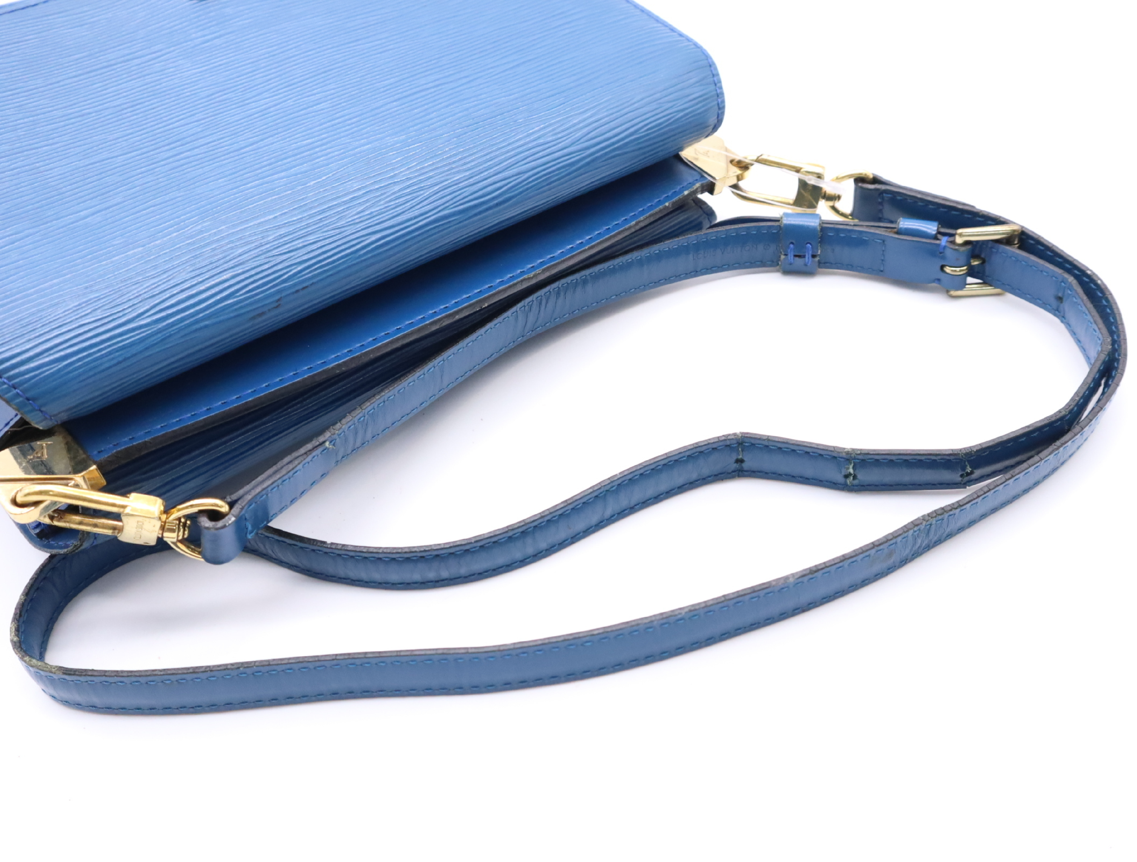 M52365 Epi Grenelle Toledo Blue Shoulder Bag with Shoulder Strap — view 10