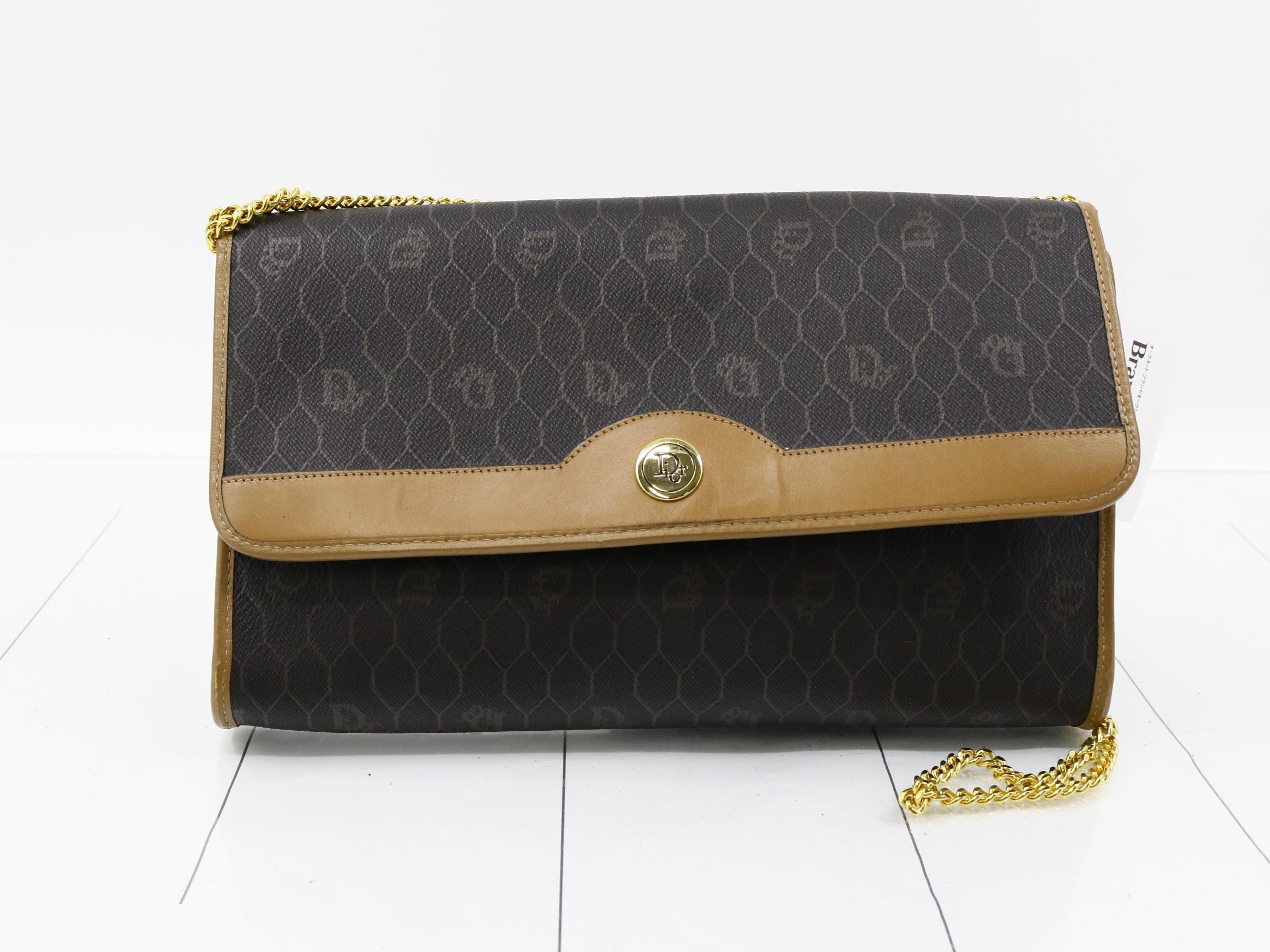 Honeycomb chain shoulder bag