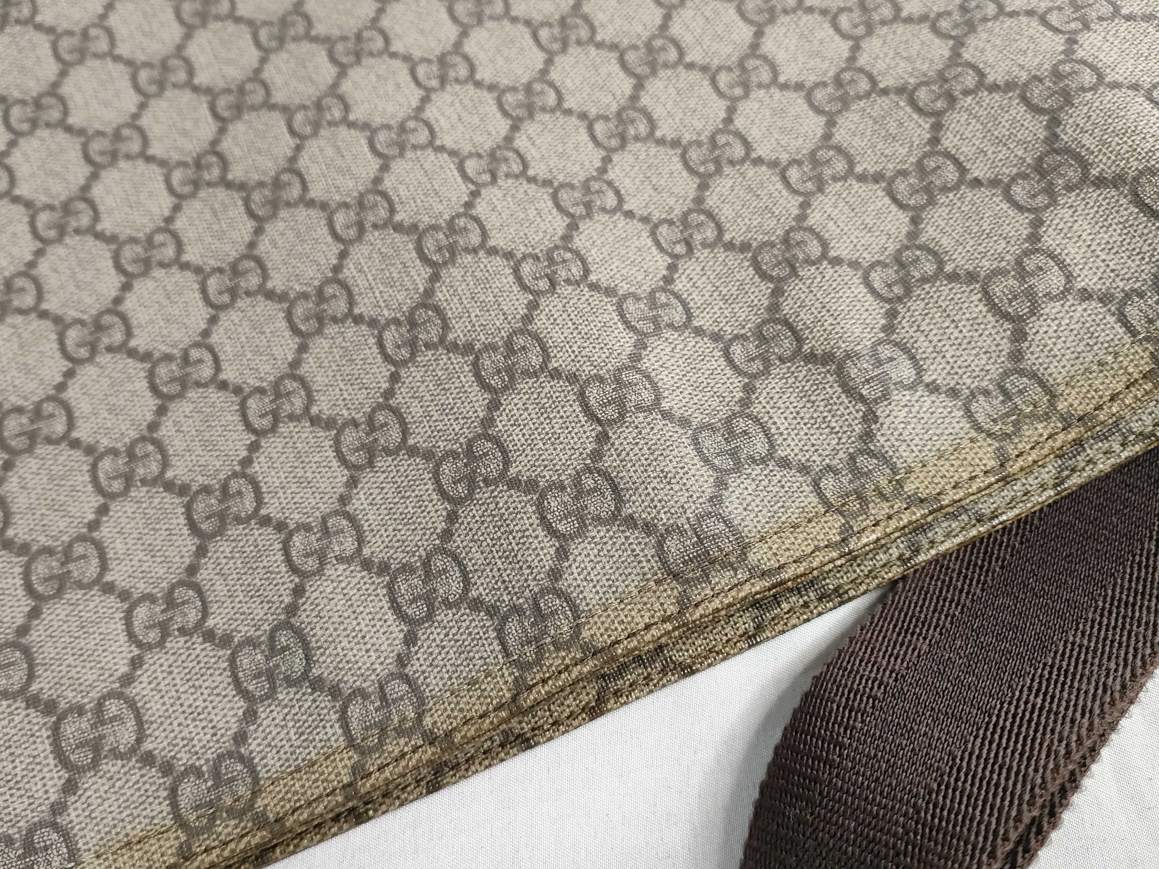 GG Supreme Shoulder Bag — view 14