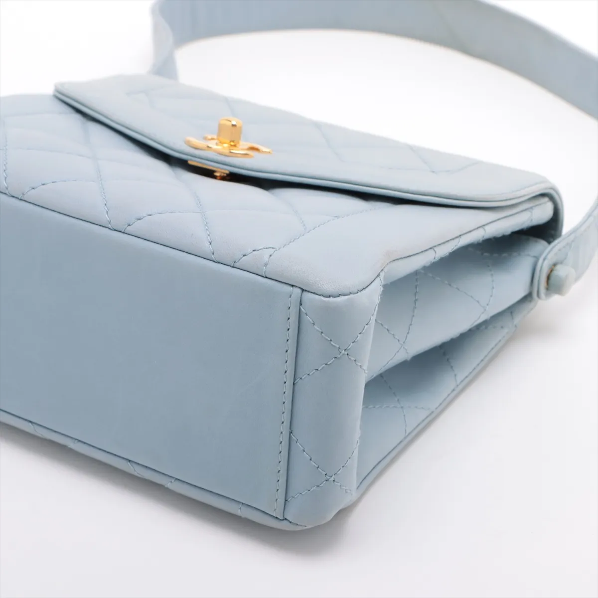 Matelasse Lambskin Shoulder Bag Blue Gold Hardware — view 3