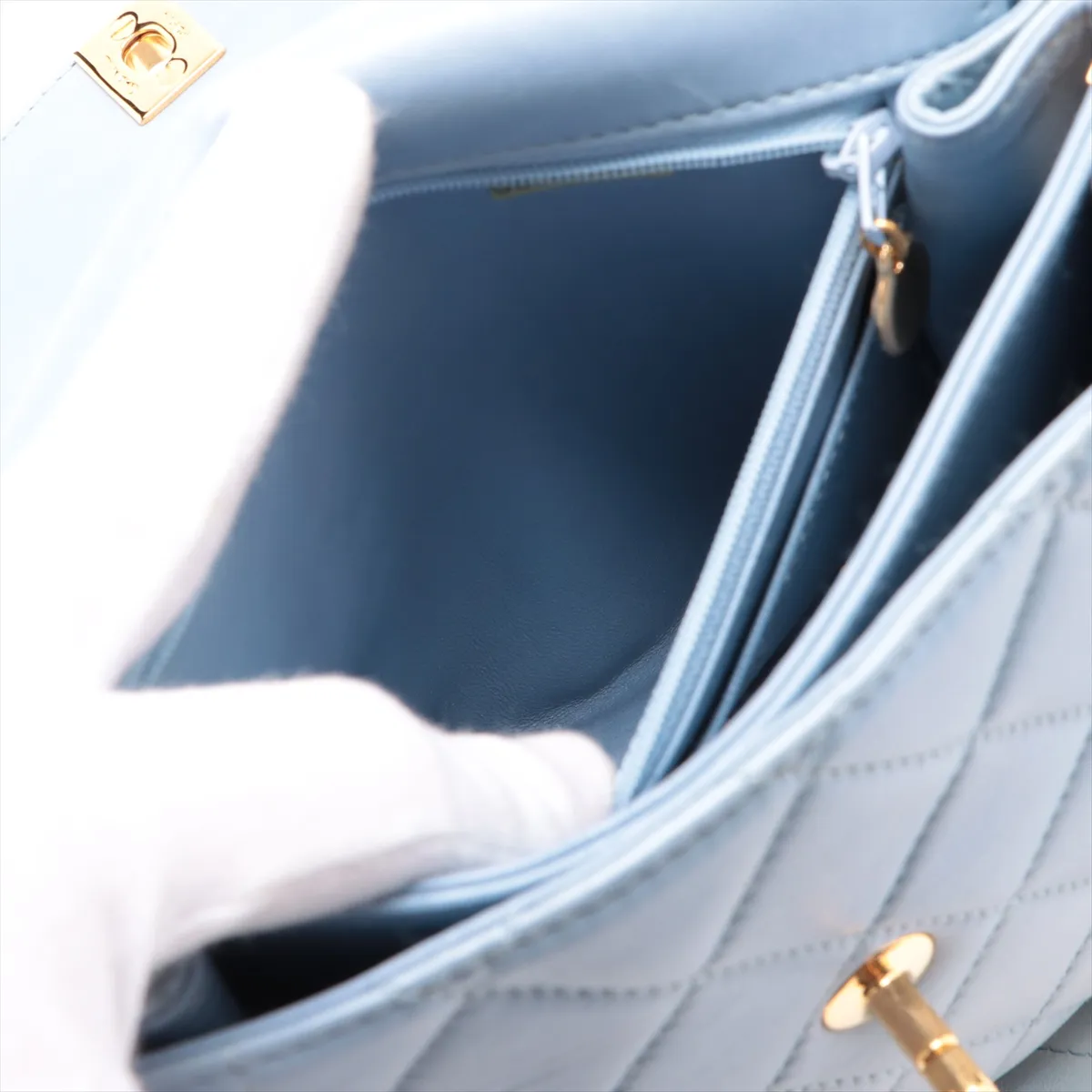 Matelasse Lambskin Shoulder Bag Blue Gold Hardware — view 8