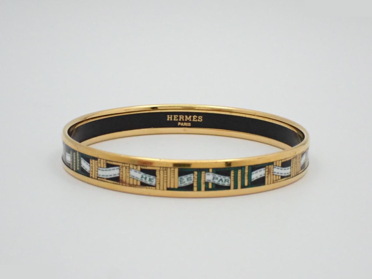 Enamel, wrist circumference approximately 20cm — view 2
