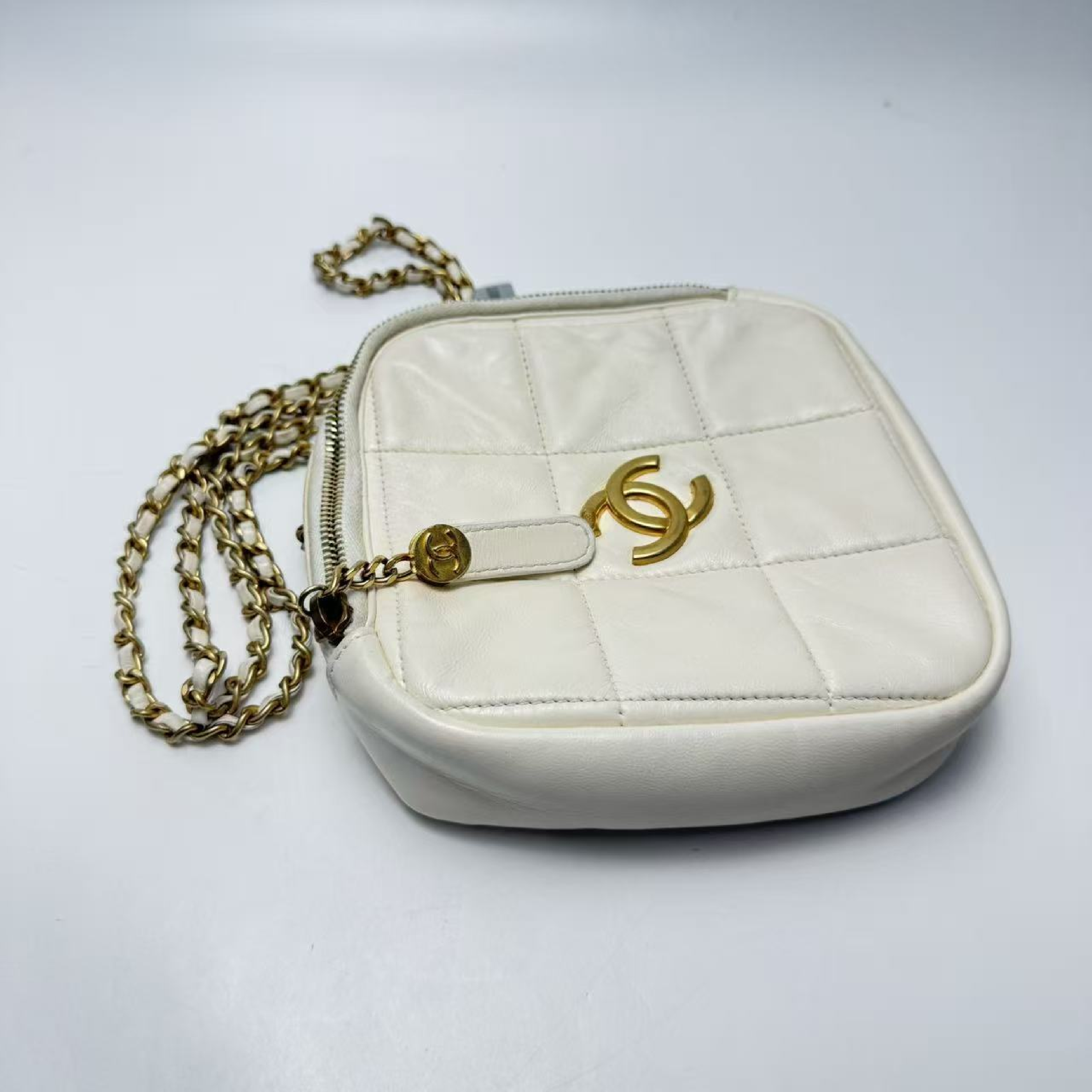Other Line Sheep Leather Shoulder Bag Series 30 Shoulder Bag — view 5