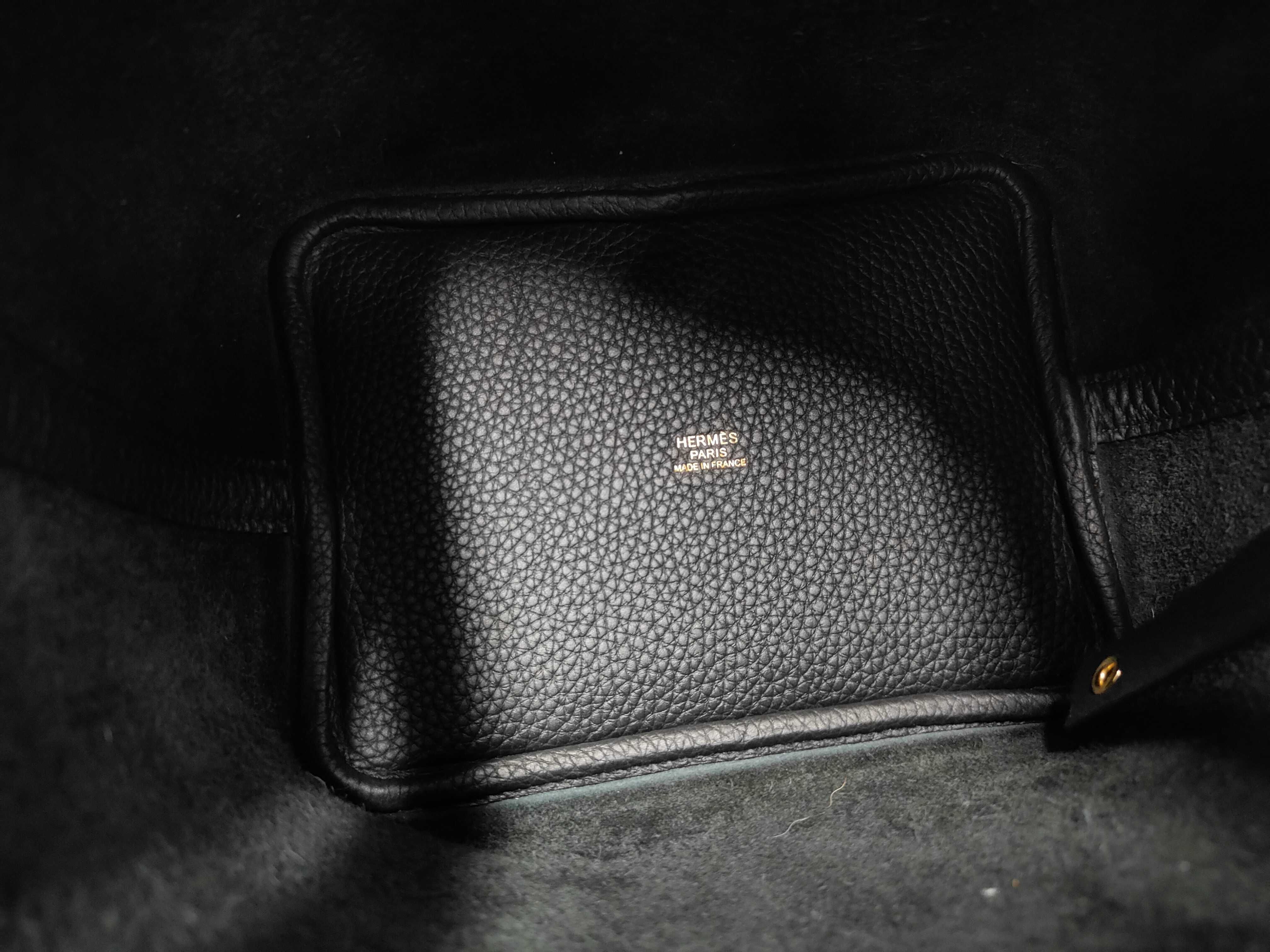 Picotin Lock 18PM Black Handbag with Gold Hardware (G Stamp) — view 8