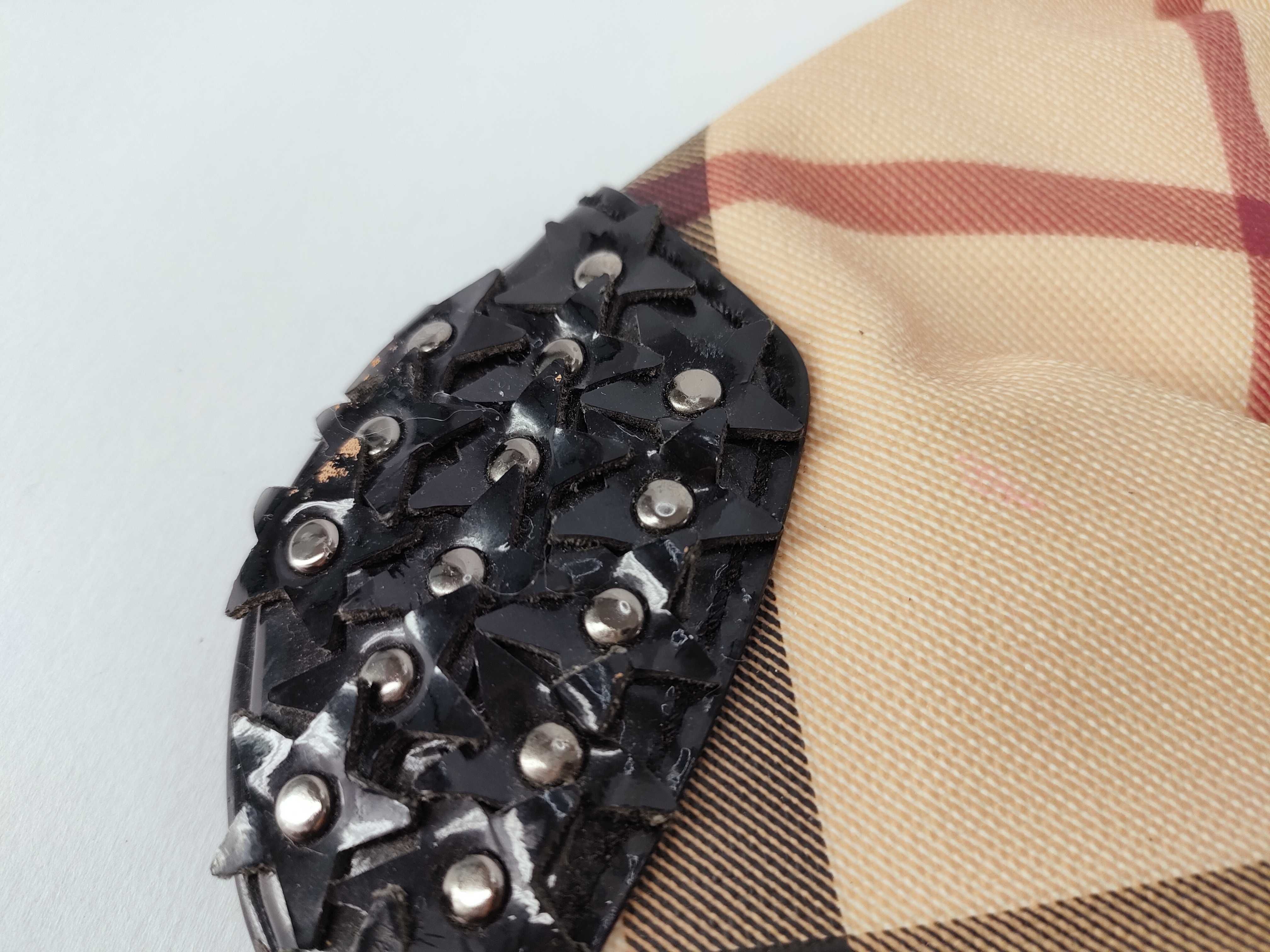 Accessory Pouch Mega Check Pouch — view 9