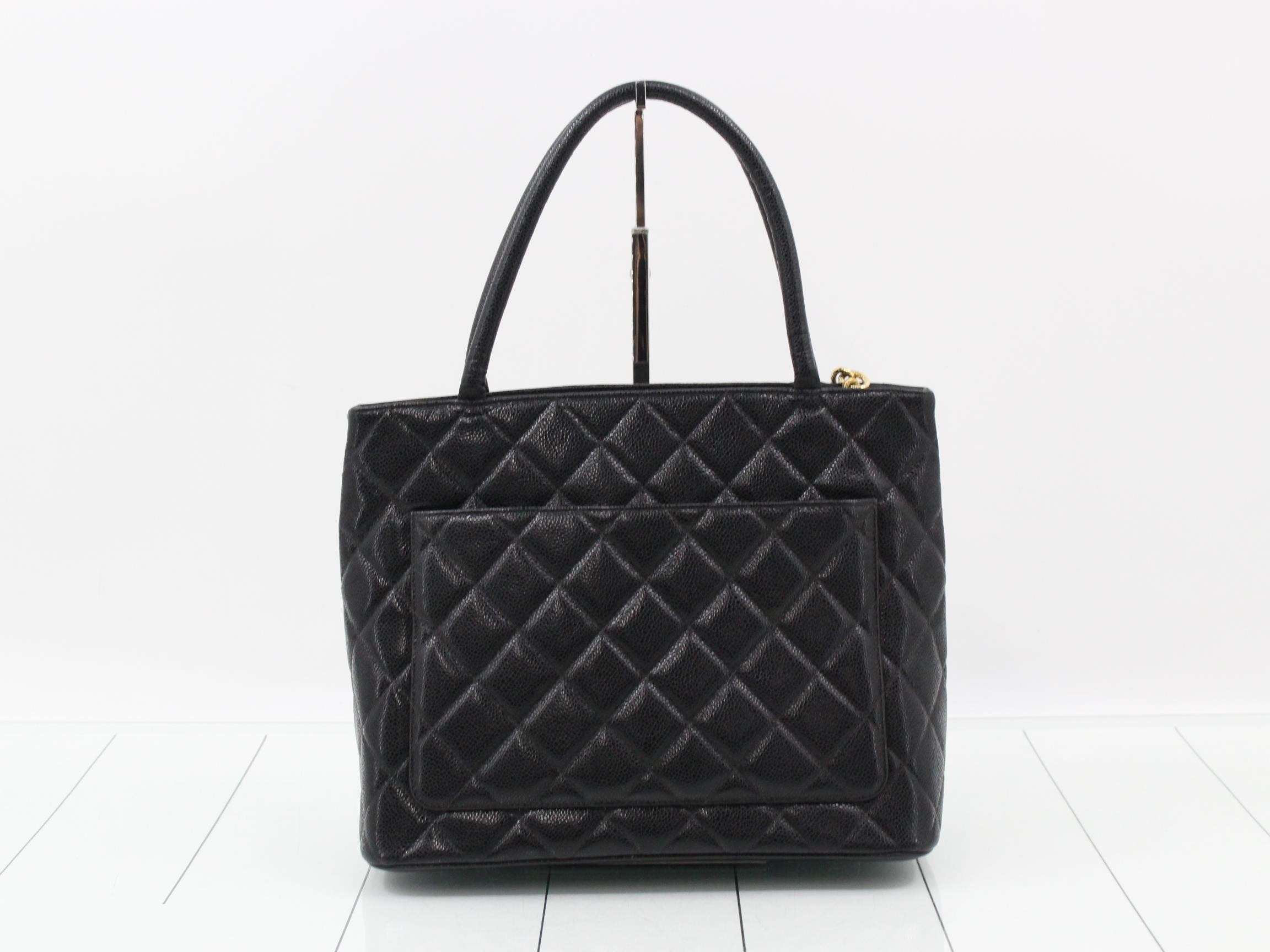Caviar skin chain handbag — view 2