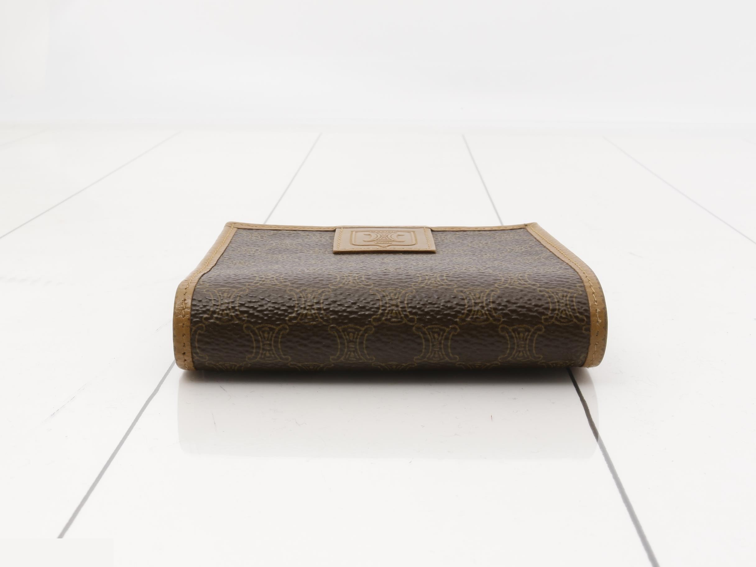 Wallet, coin purse — view 3