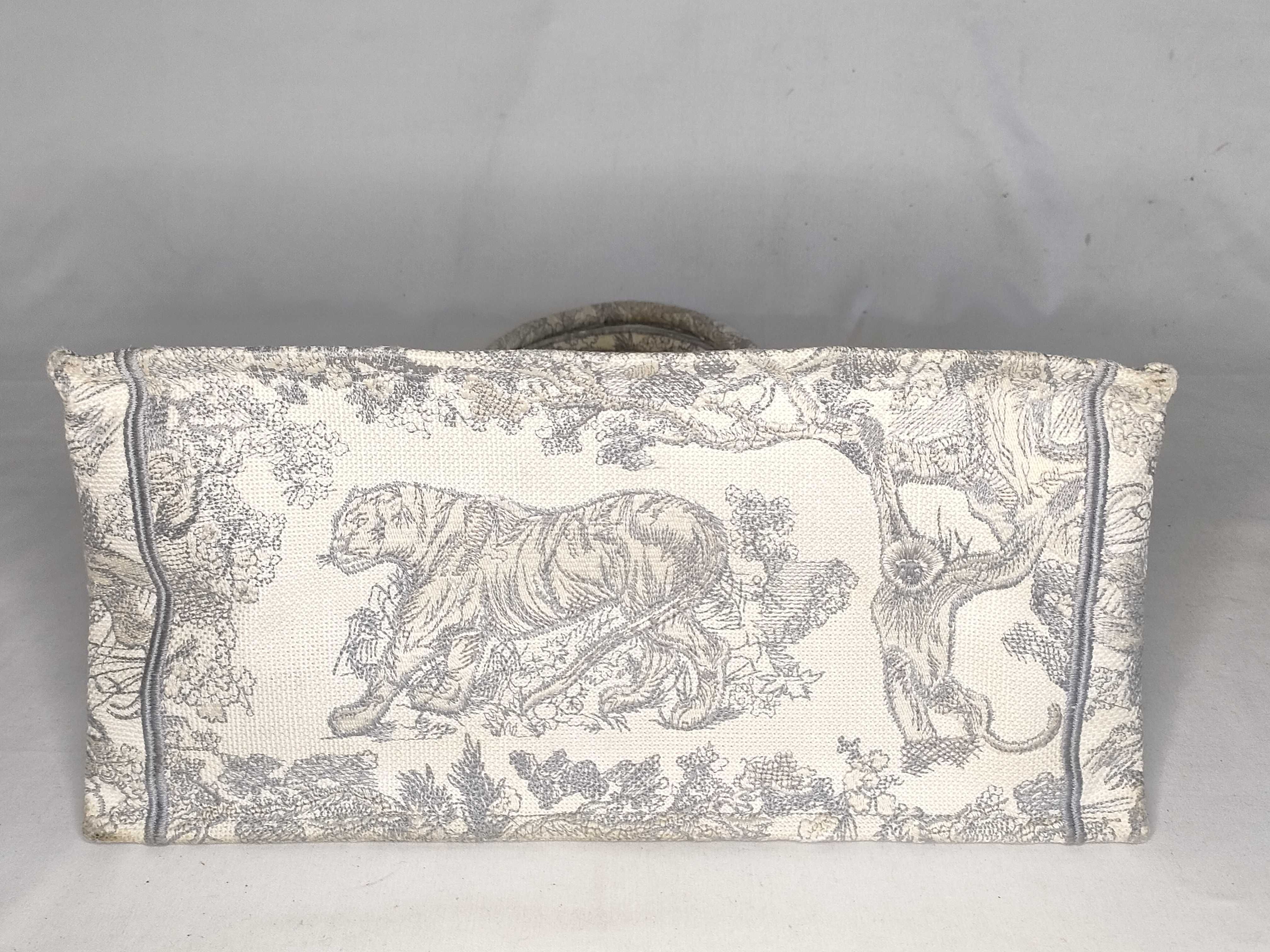 Toile de Jouy Book Tote Medium Tote Bag — view 7