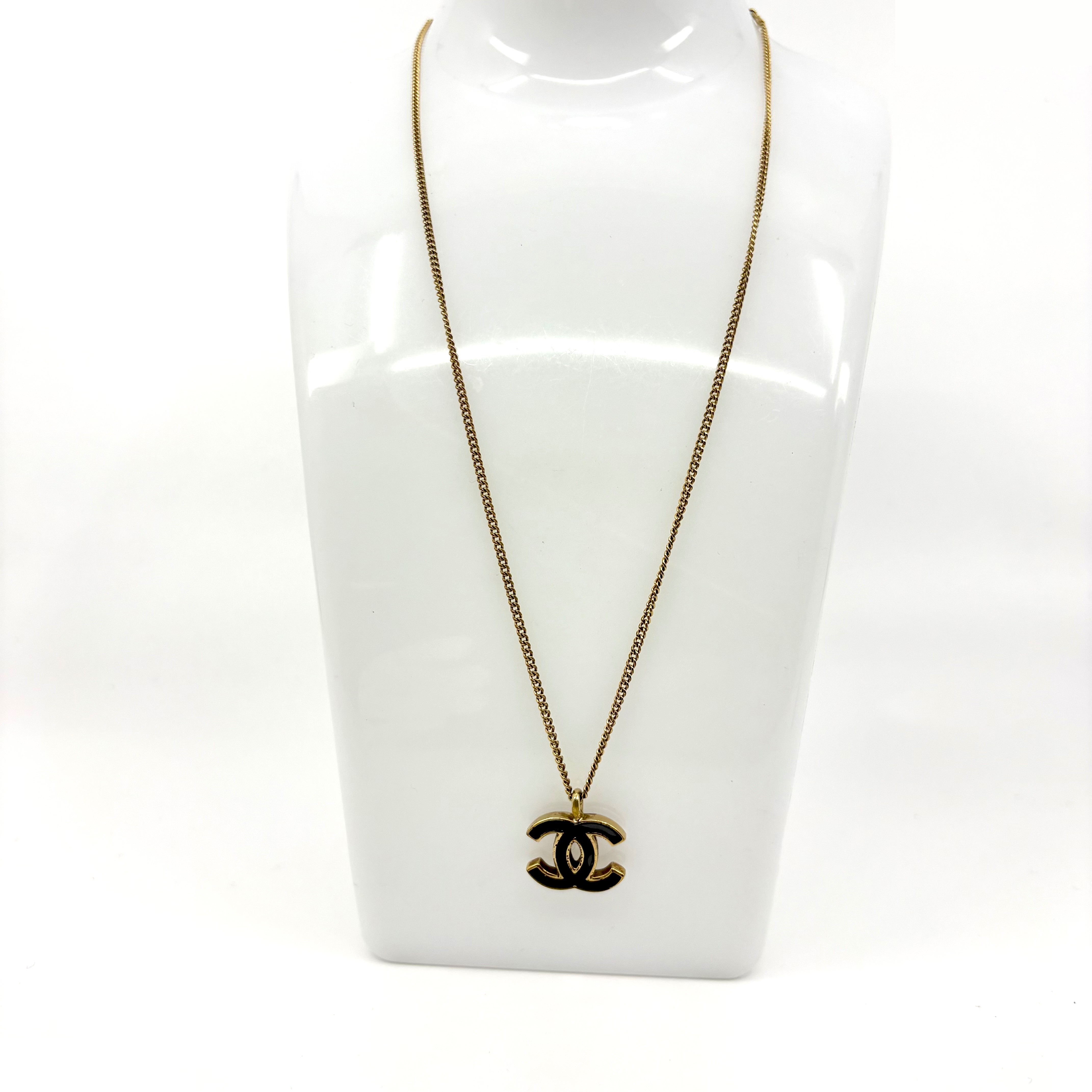 Coco Mark (precious metal) necklace pendant, chain approximately 44cm — view 2