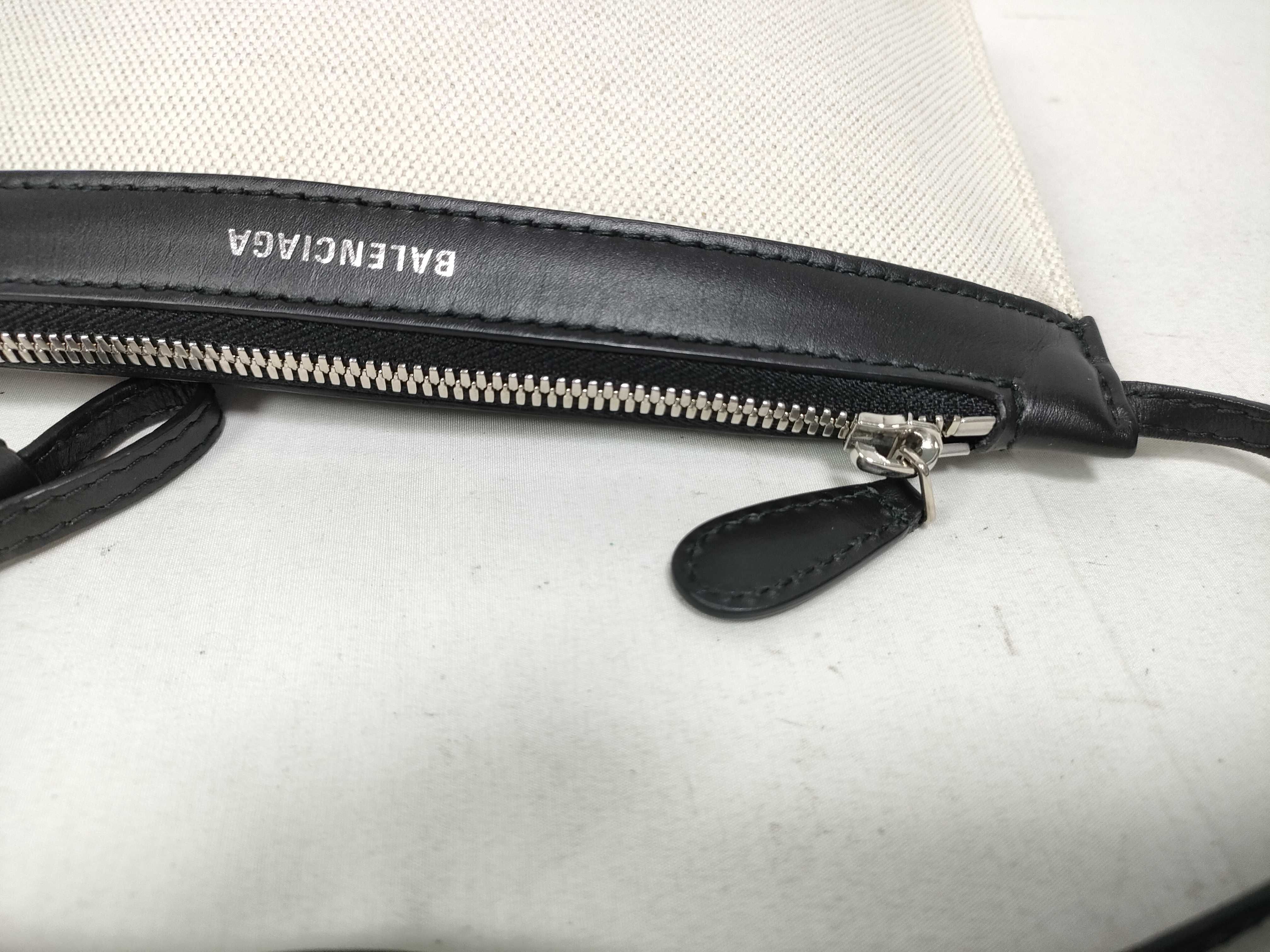 pouch, included with the Cabas bag. — view 10