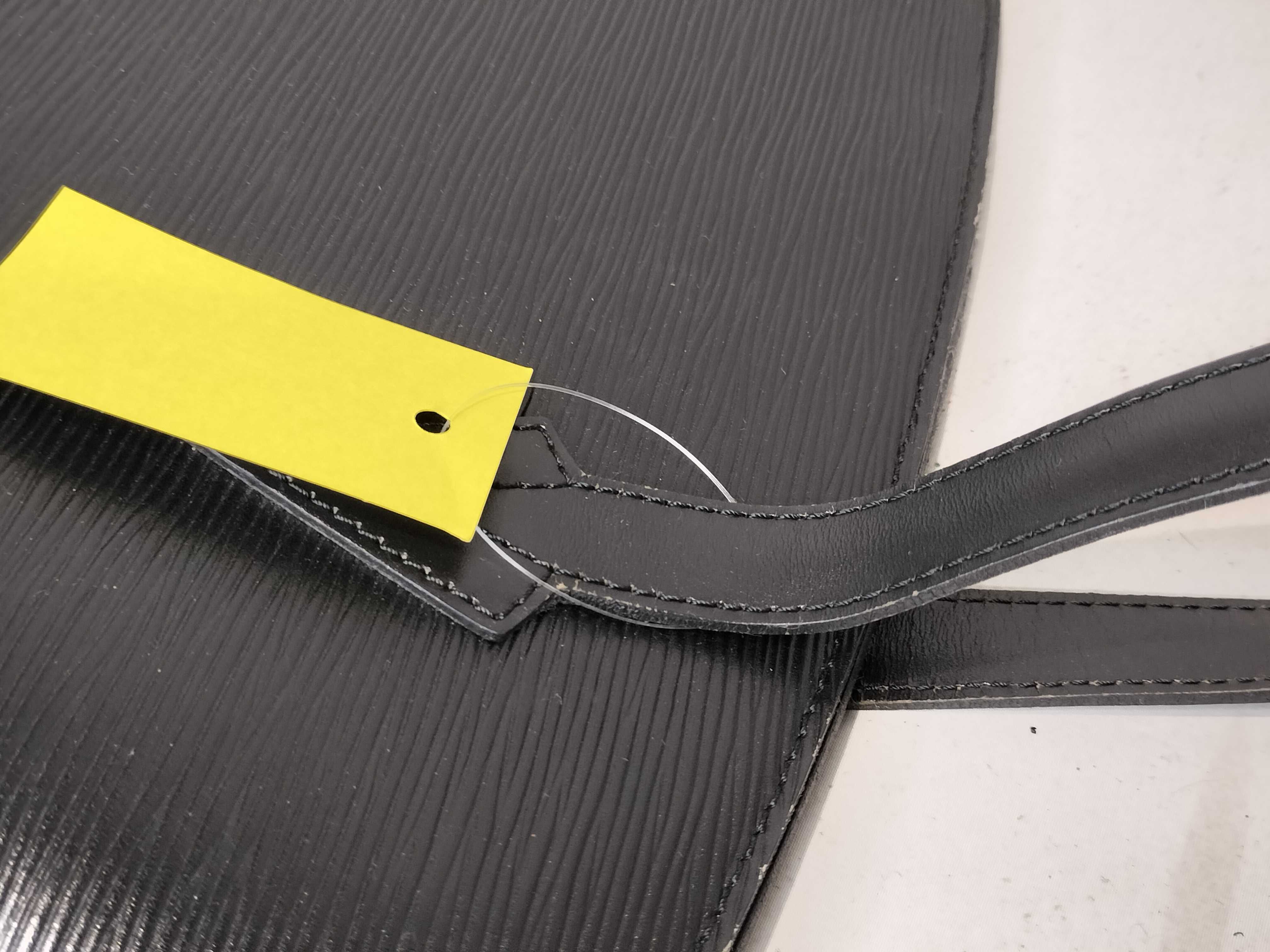 Epi Saint Jacques Shoulder Bag — view 6