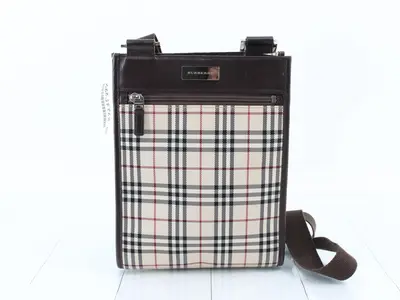 Other lines: Bags and shoulder bags