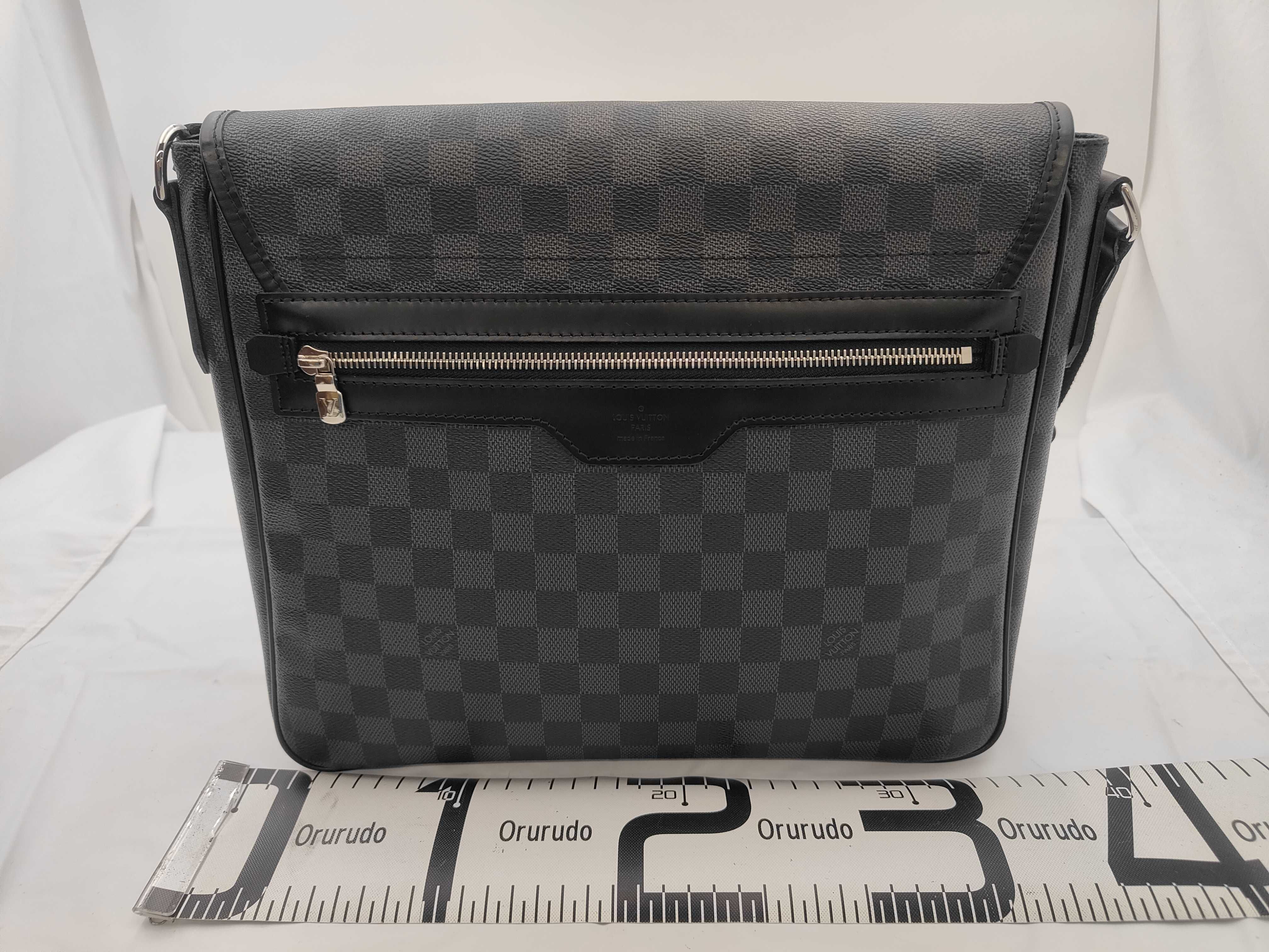 N58029 SP3101 Graphite Daniel MM Shoulder Bag — view 2