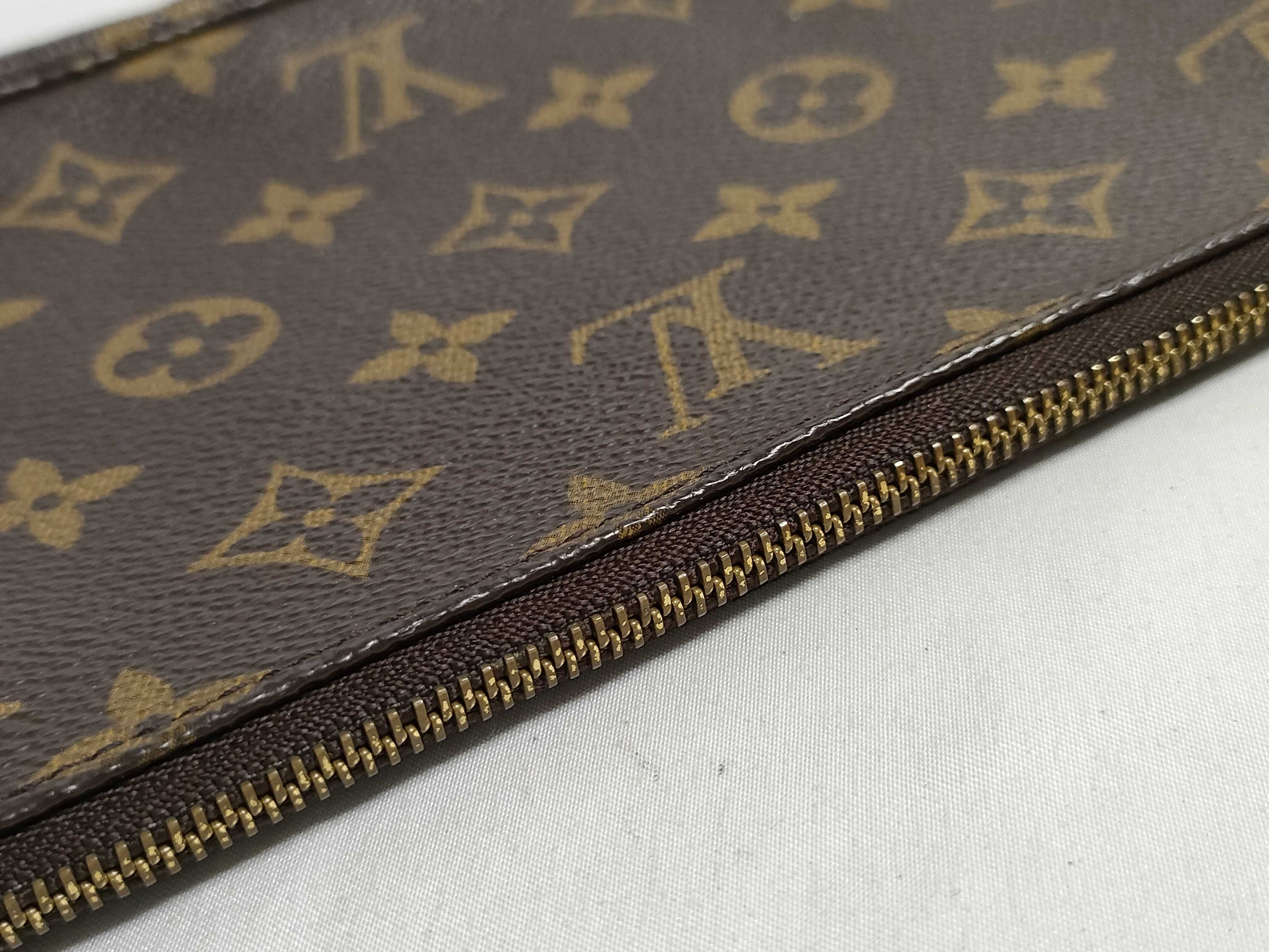 Monogram LV/Louis Vuitton M51980/Pochette Accessoires (old model) Monogram Pouch Handbag — view 8