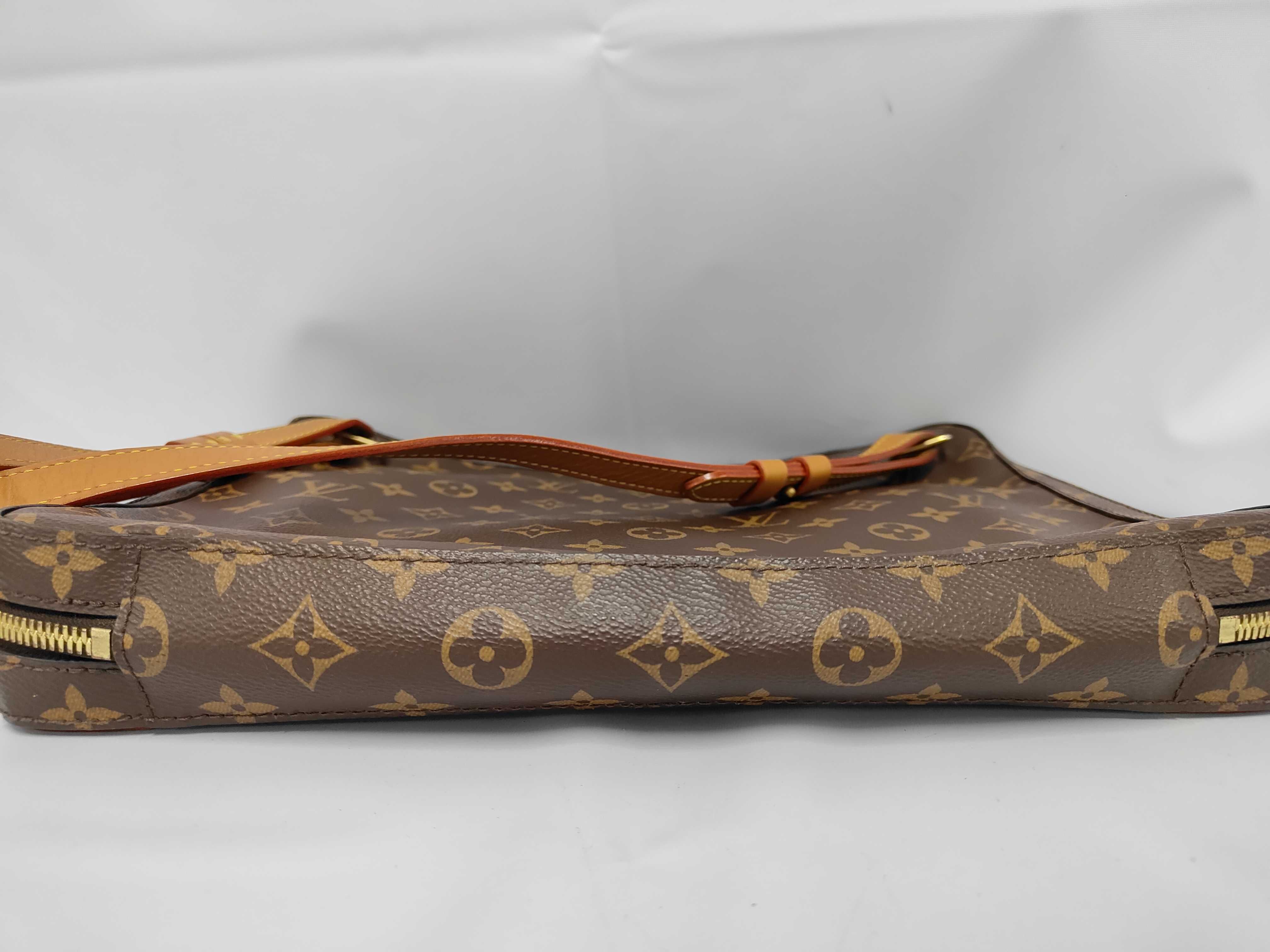 Monogram Legacy Soft Trunk Messenger MM Monogram M44754 BA3149 Shoulder Bag — view 4