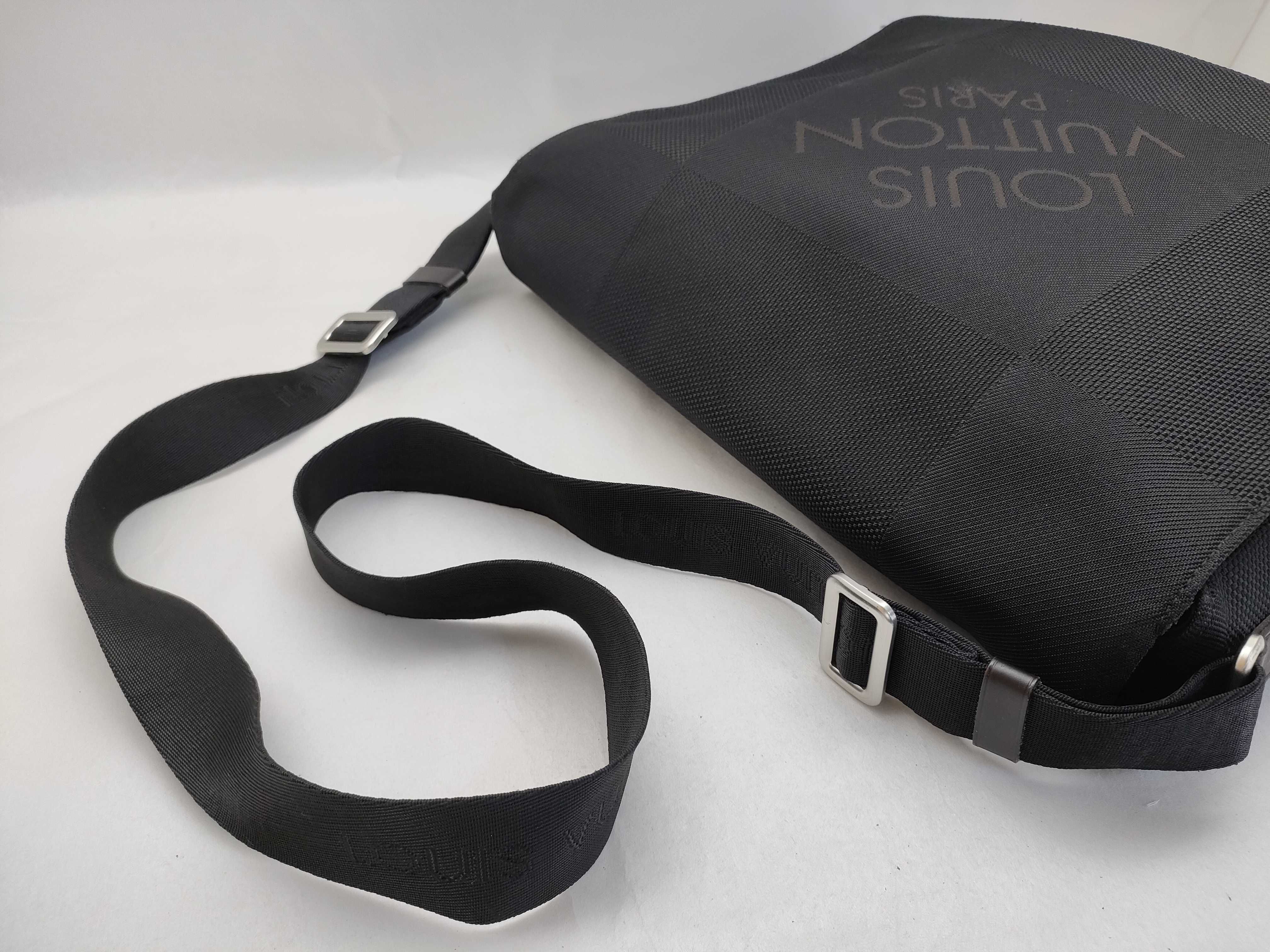 Damier Geant Messager NM M93225 Black VI0065 Shoulder Bag — view 3