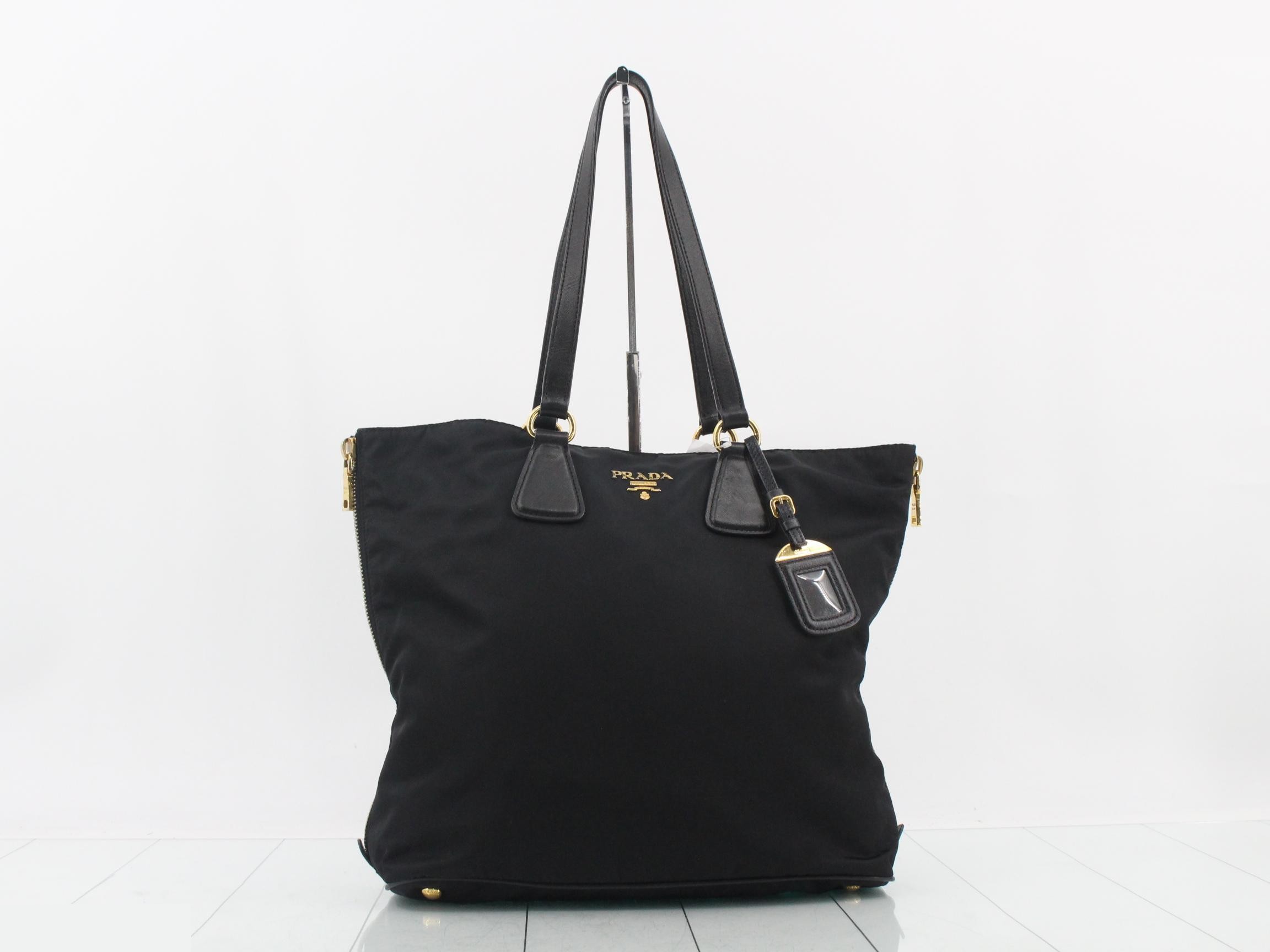 Other lines: Bags and tote bags