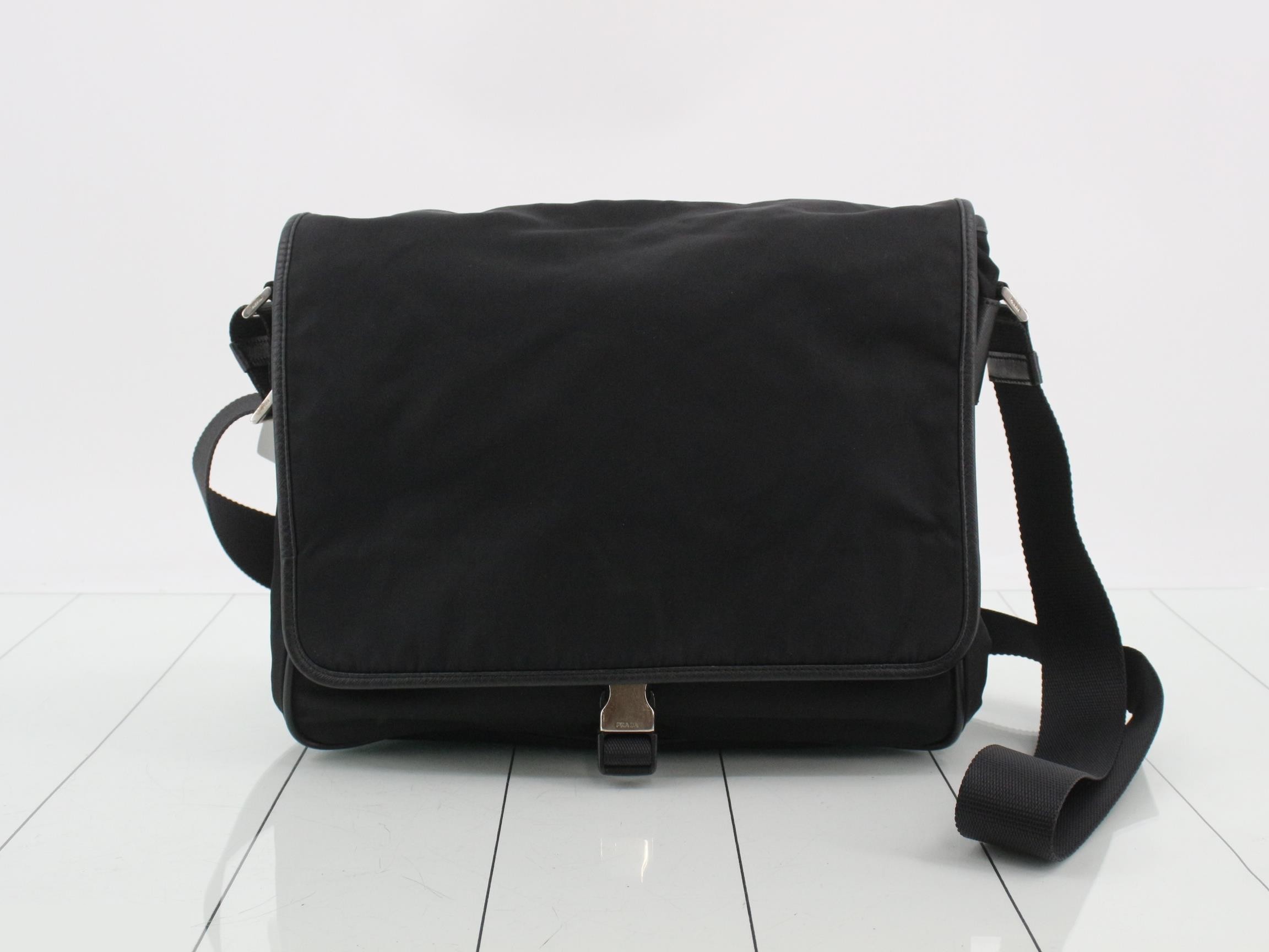 Shoulder bag