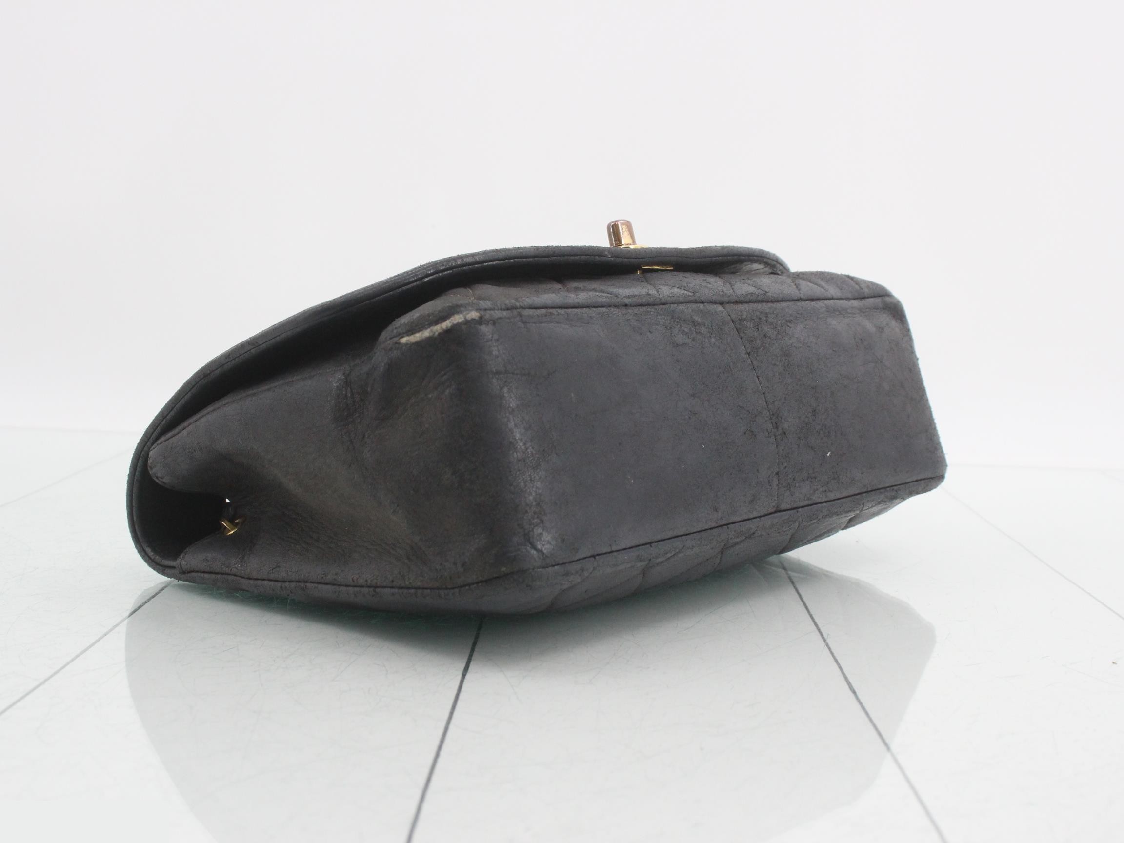 Matelassé Diana 25 Leather Chain Shoulder Bag — view 5