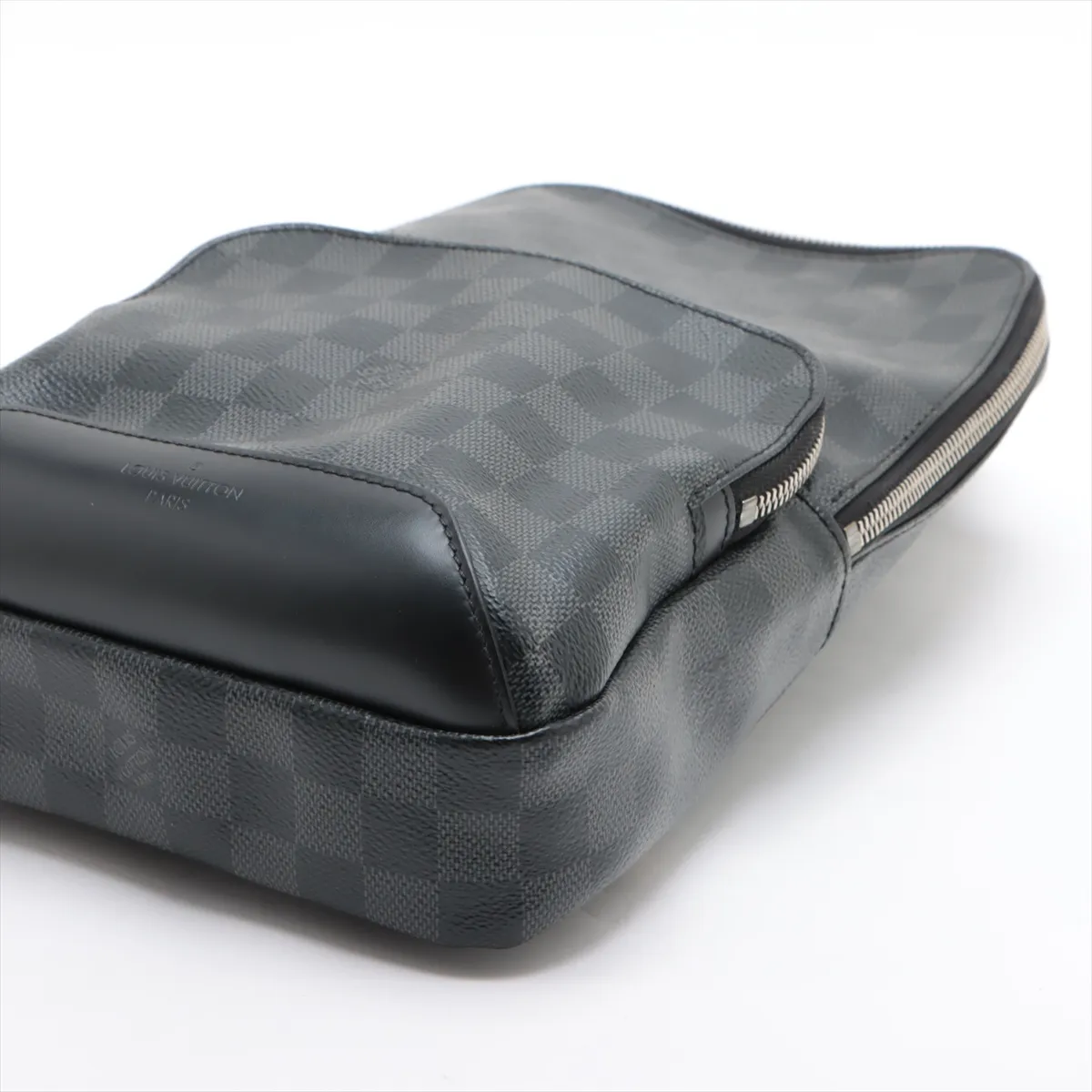 Damier Graphite Avenue Sling Bag N41719 MB0260 Black (RFID detected) — view 3