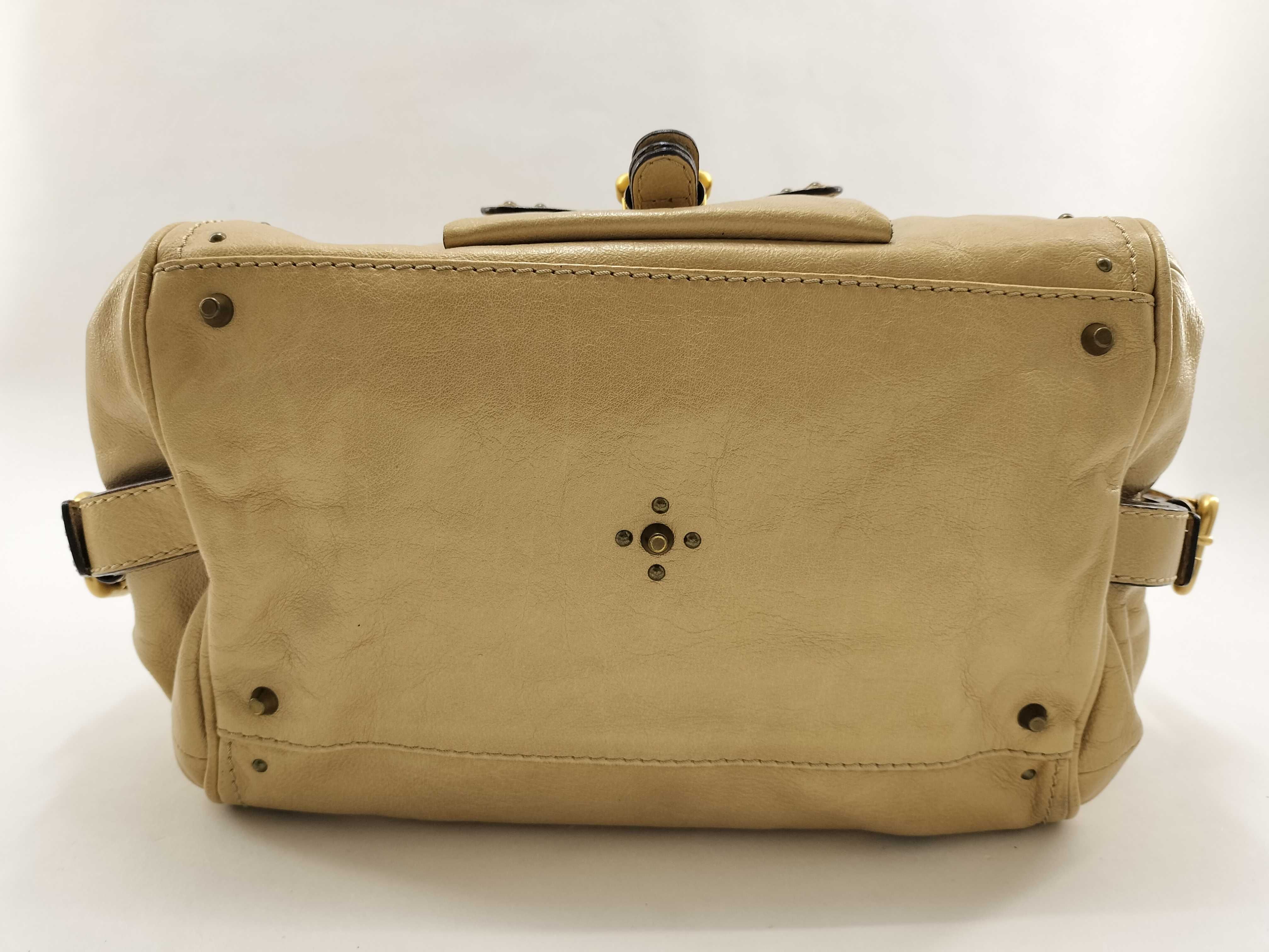 Paddington handbag, leather, beige, with dust bag. — view 9