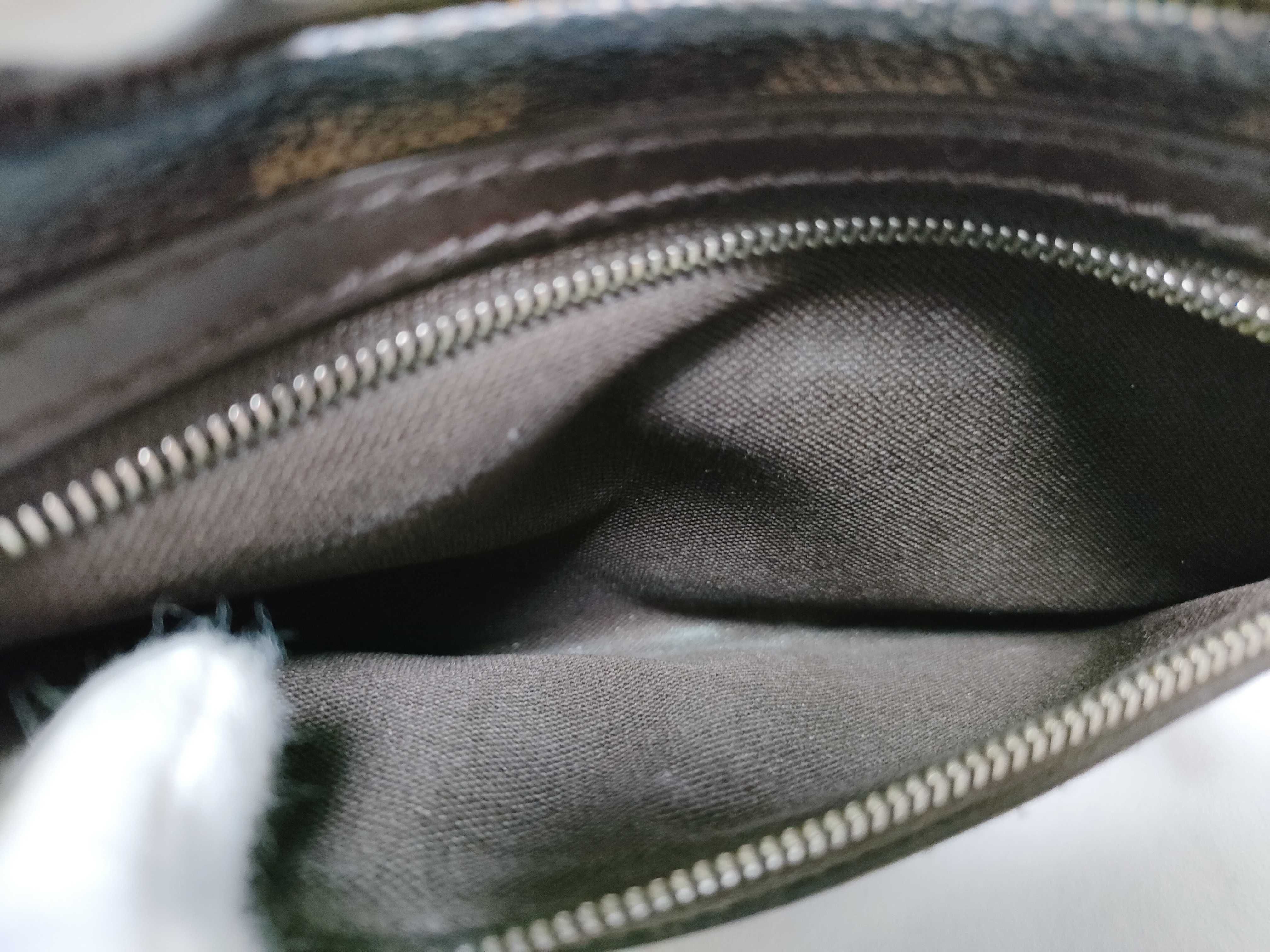 Monogram Louis Vuitton Second Bag Pochette Billet Macau Damier Second Bag — view 14
