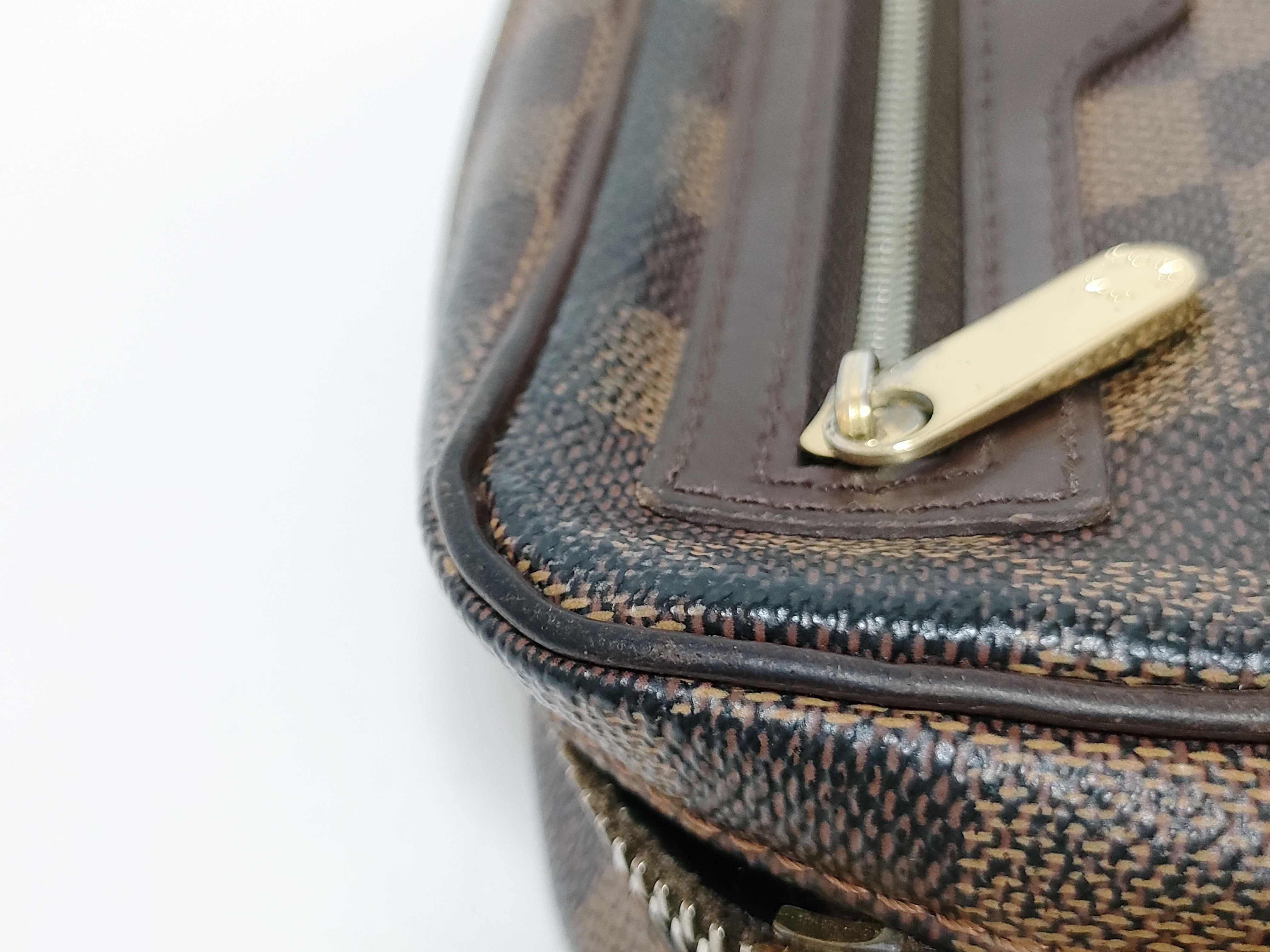 Monogram Louis Vuitton Second Bag Pochette Billet Macau Damier Second Bag — view 15