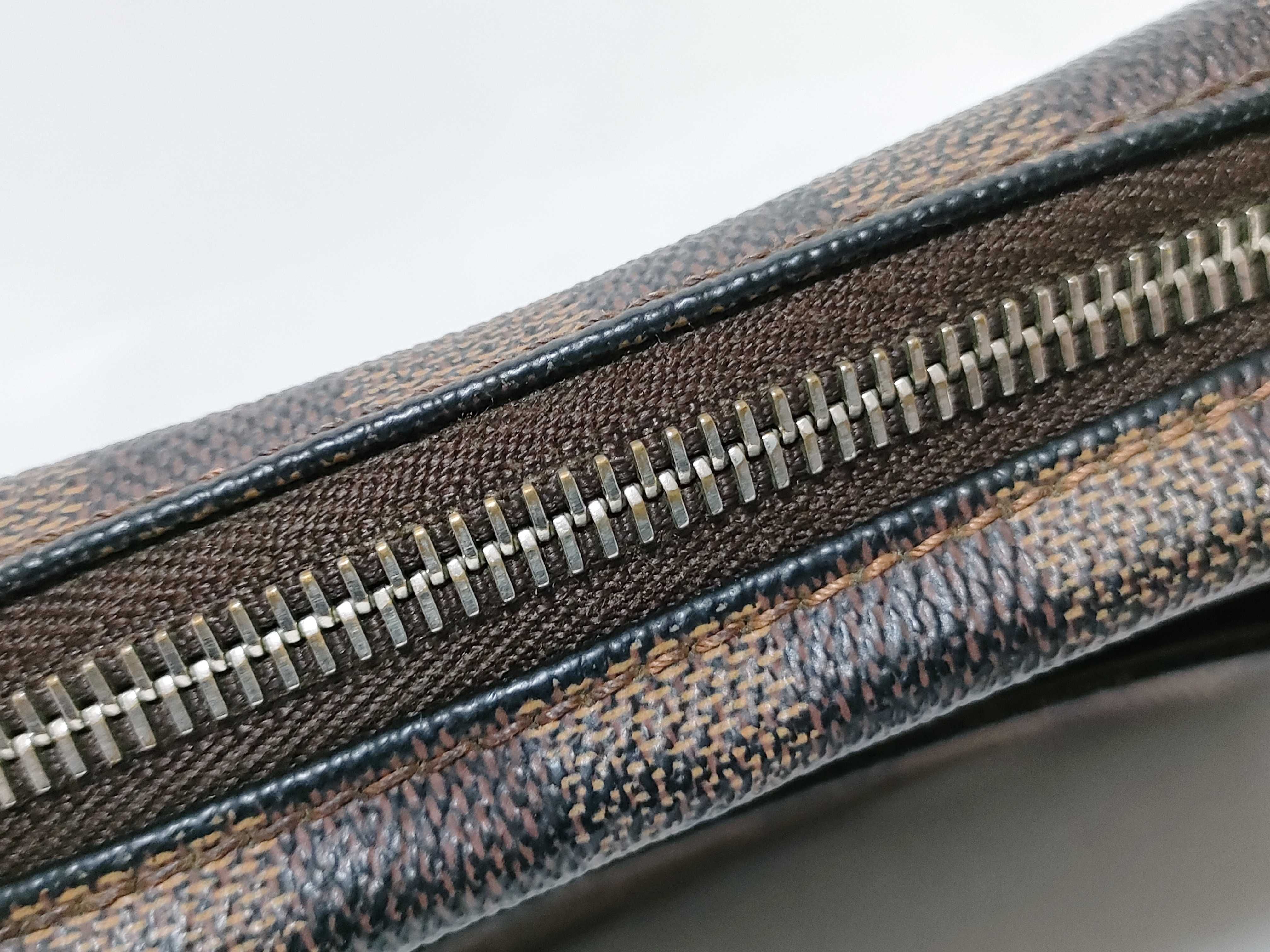 Monogram Louis Vuitton Second Bag Pochette Billet Macau Damier Second Bag — view 6