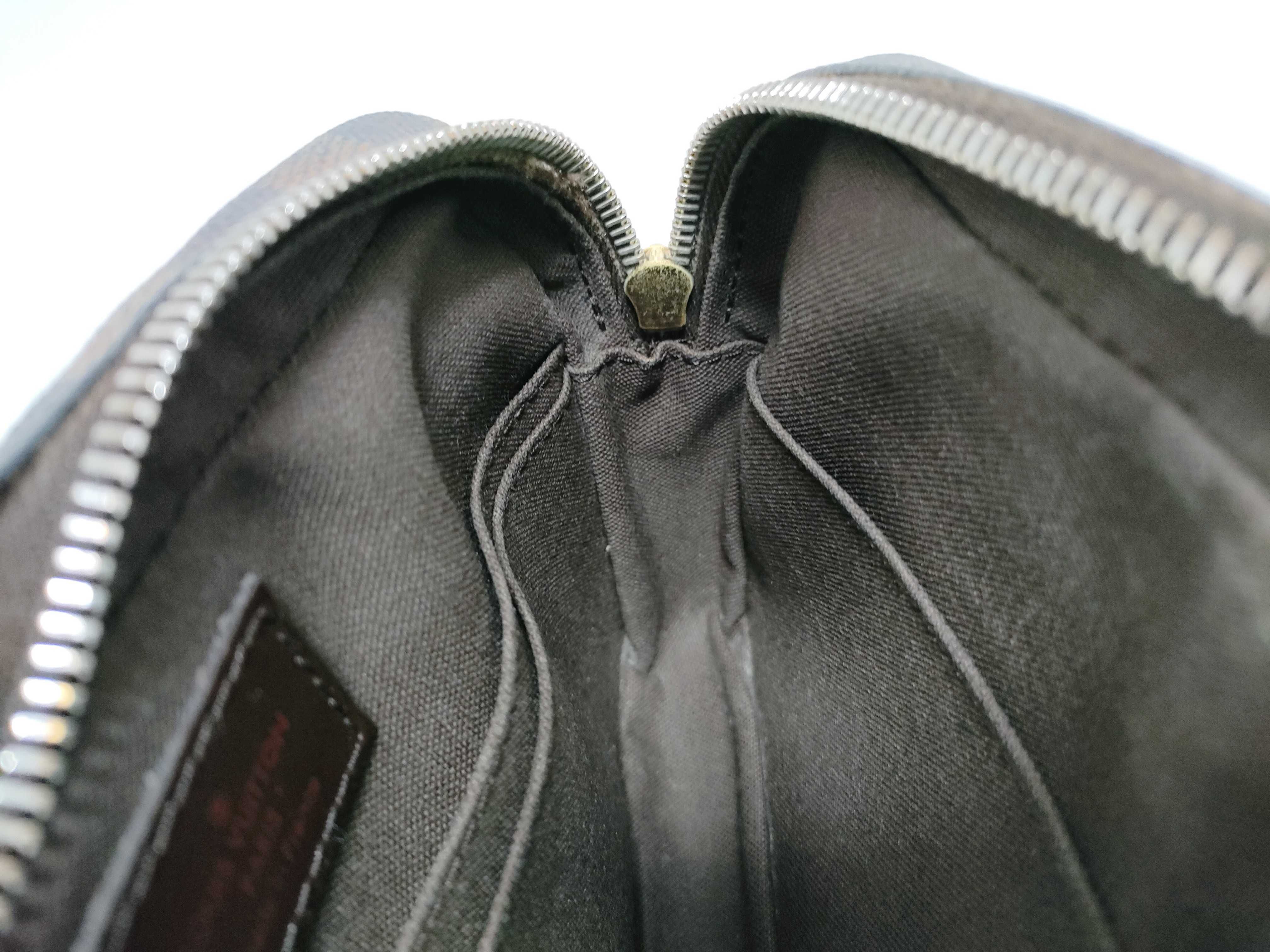 Monogram Louis Vuitton Second Bag Pochette Billet Macau Damier Second Bag — view 9
