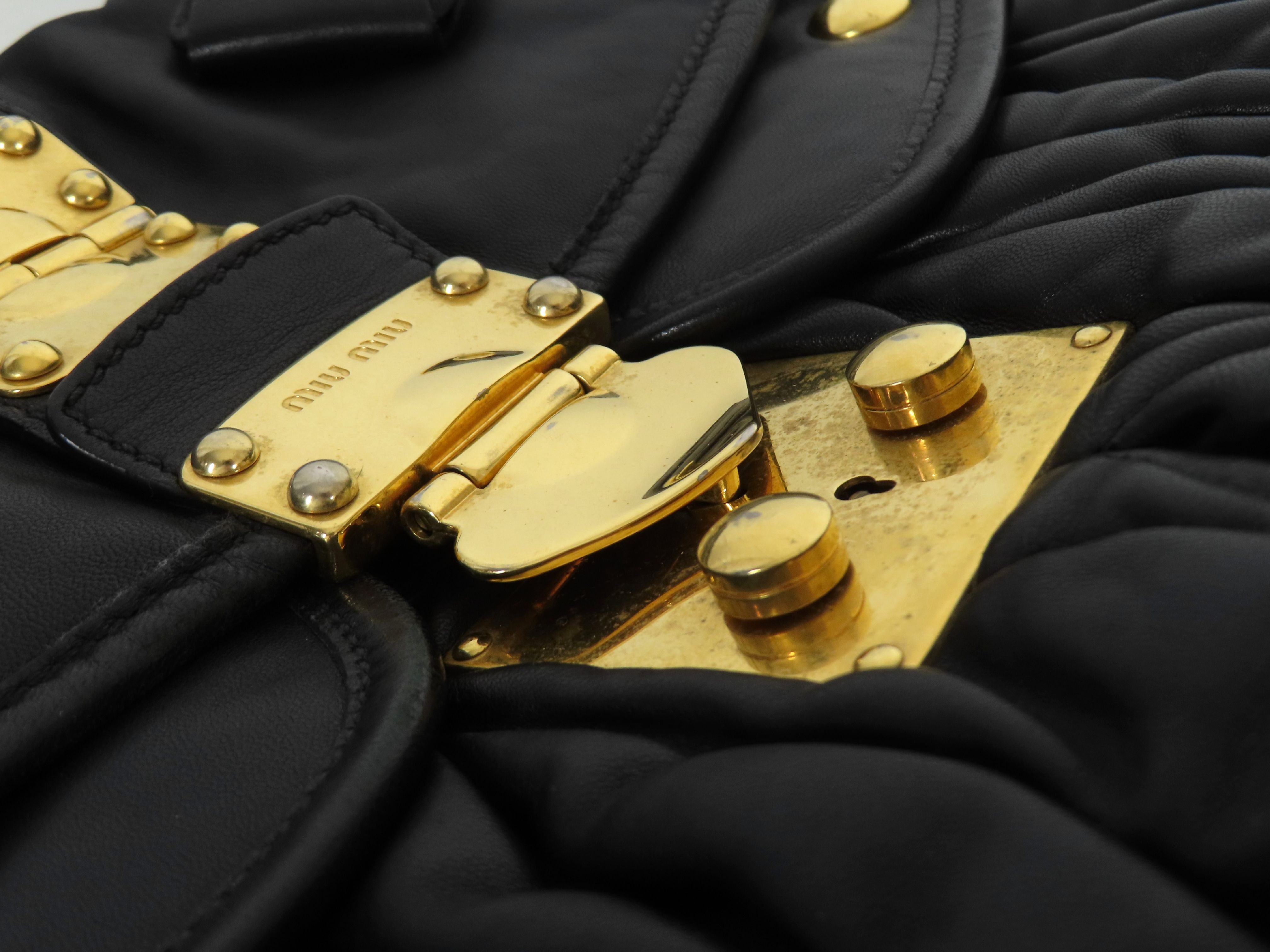 Matelassé Shoulder Bag Handbag Black Handbag — view 8