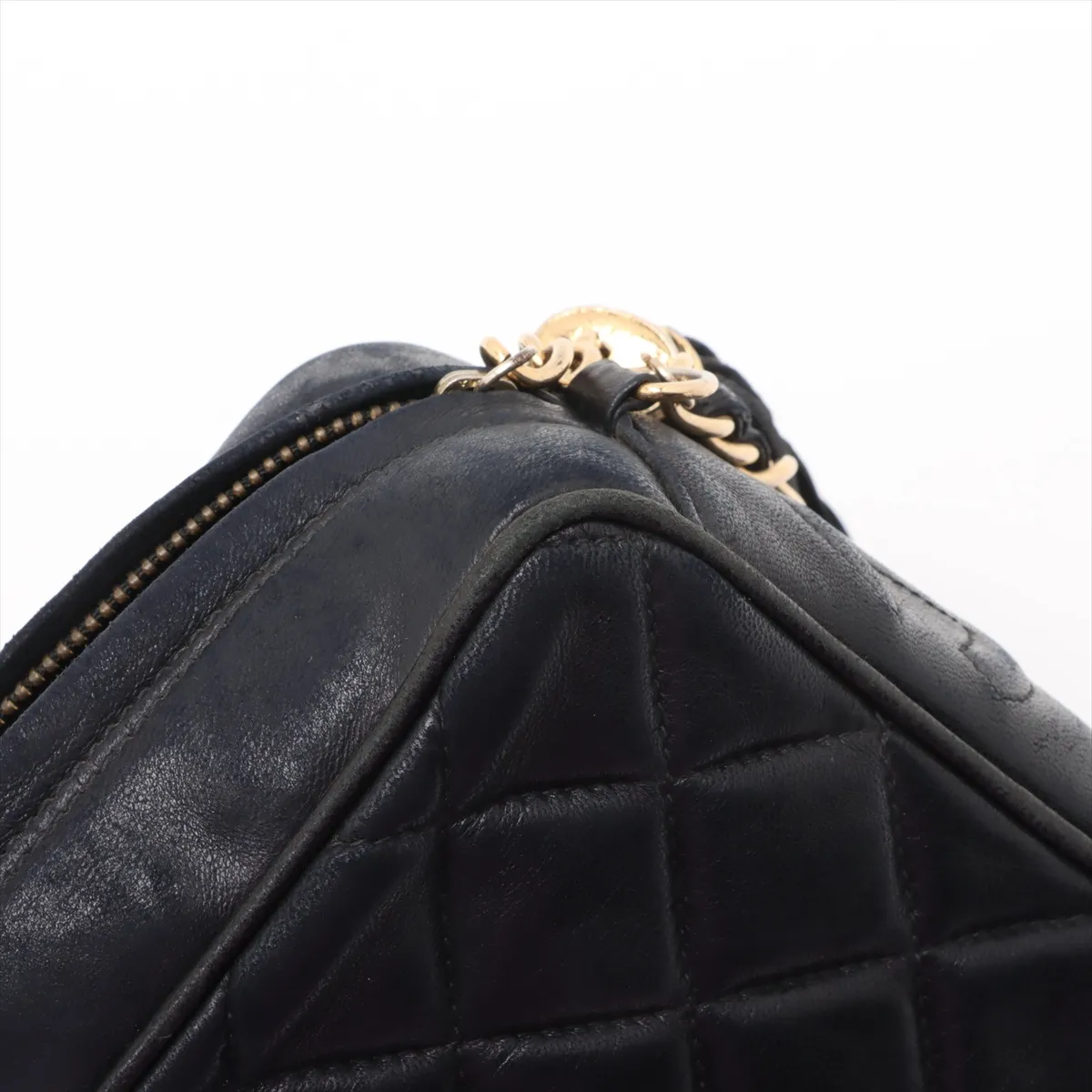 Matelasse Lambskin Chain Shoulder Bag Fringe Black Gold Hardware — view 13