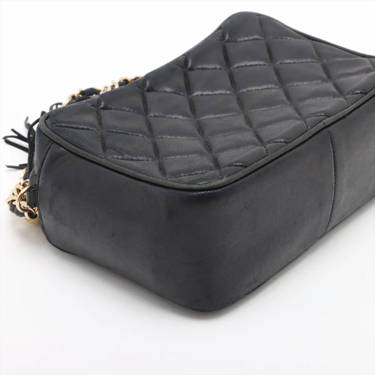Matelasse Lambskin Chain Shoulder Bag Fringe Black Gold Hardware — view 4