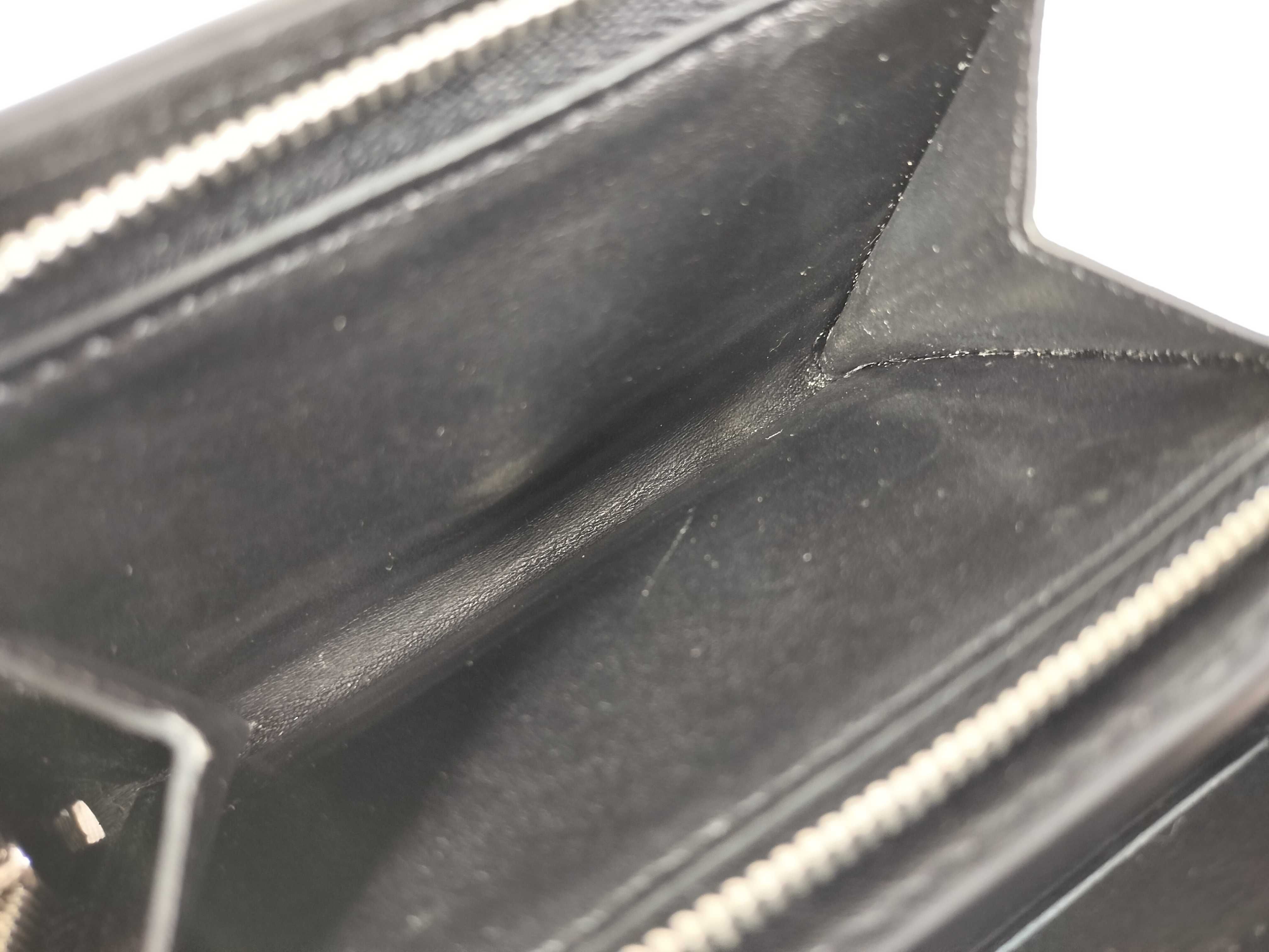 Monogram Mahina Portefeuille Iris Compact Wallet — view 10