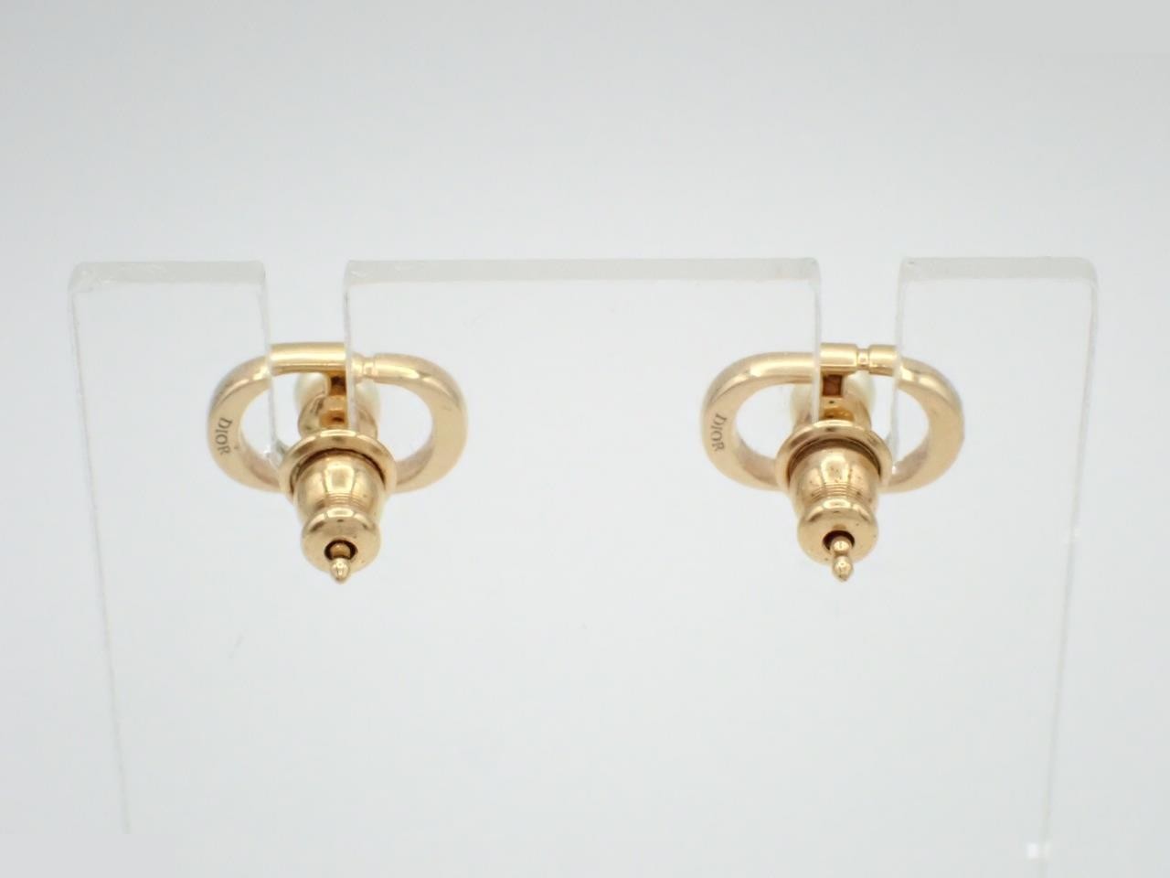 gold earrings — view 2