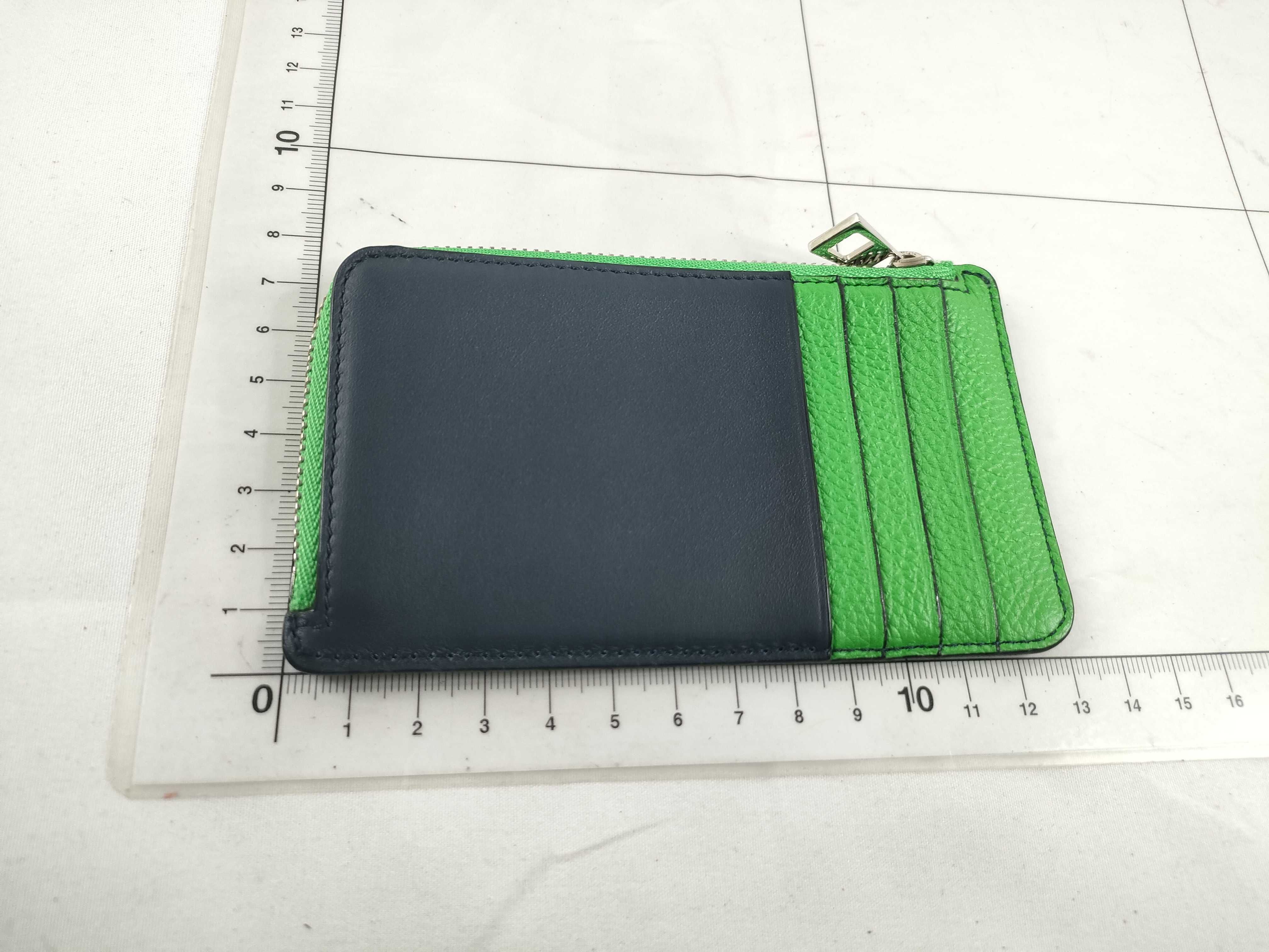 Signature Fragment Case, Green, S000733 (Card Case/Pass Case/Business Card Holder) — view 2