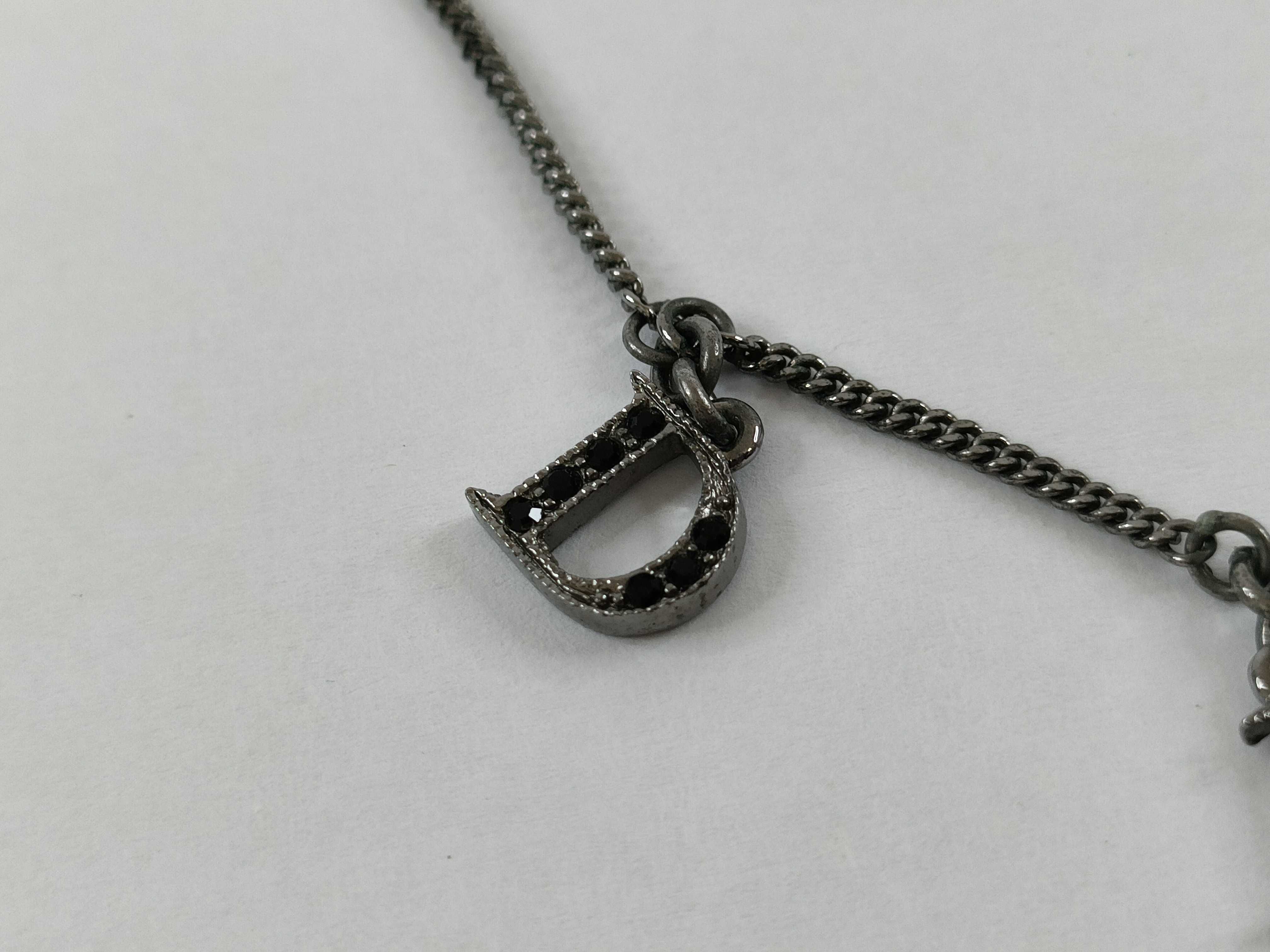 logo necklace (missing stone) — view 6