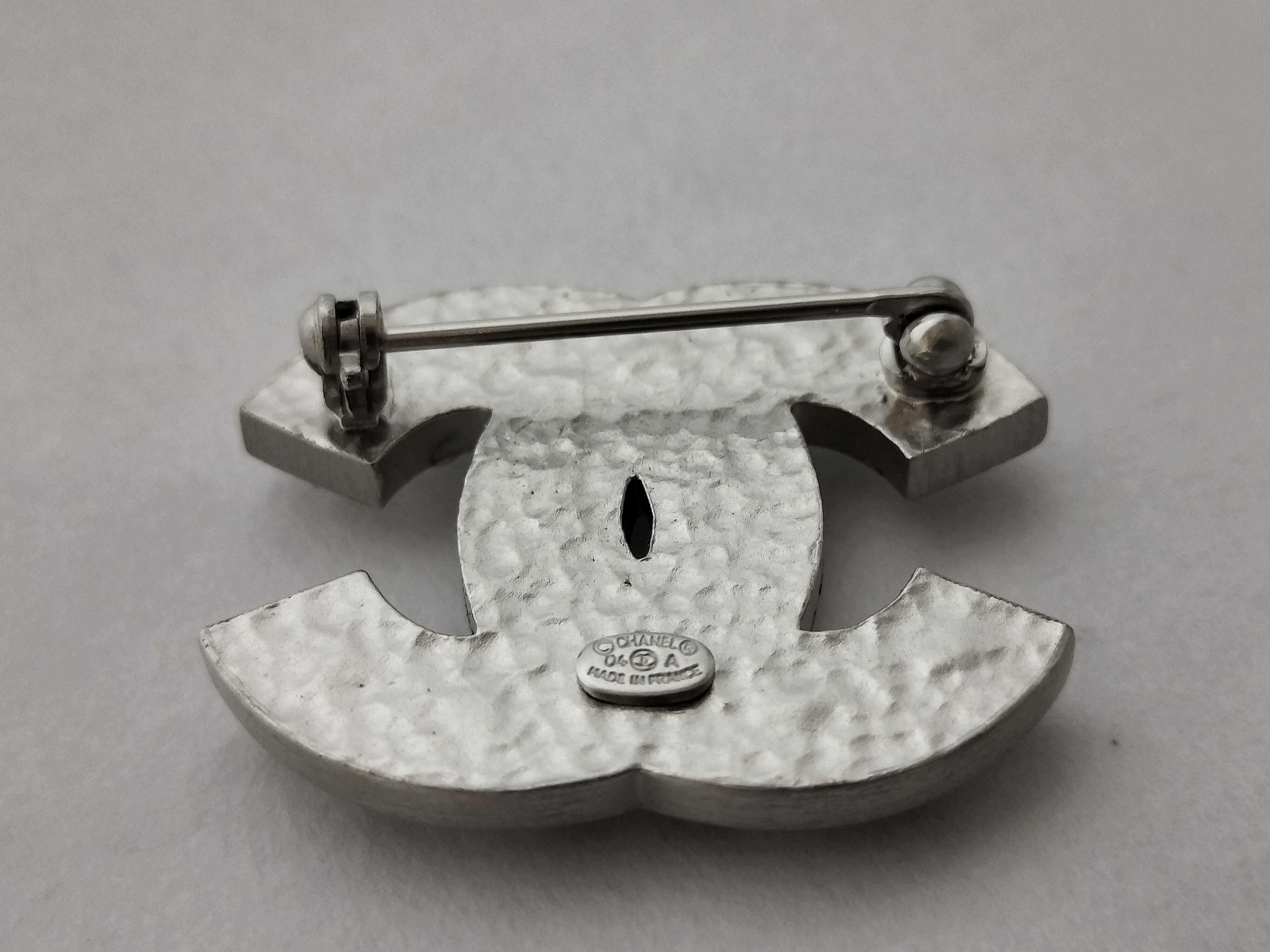 Coco Mark Heart Stone Brooch 04A Brooch — view 3