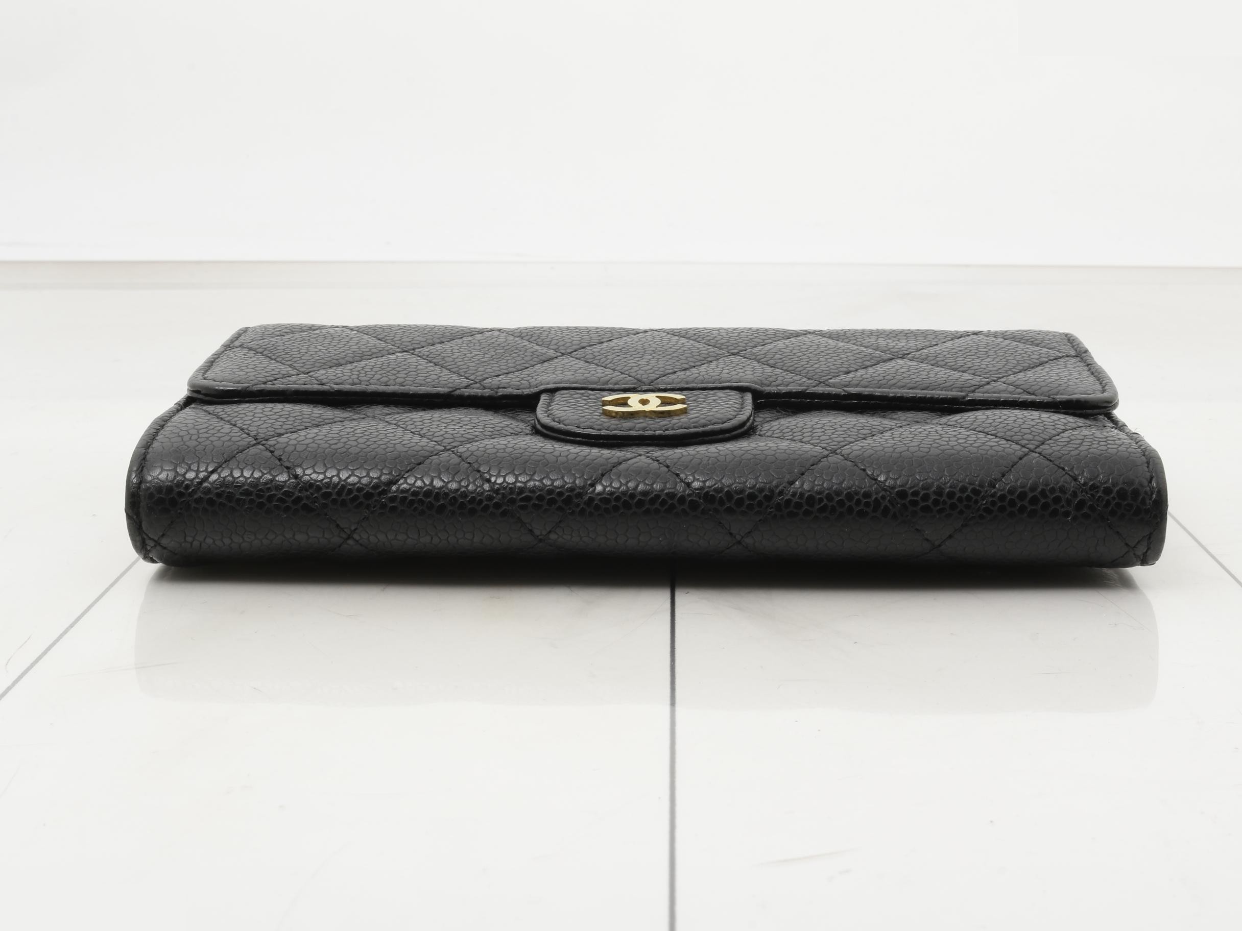 Matelassé Caviar Skin Coco Mark Tri-fold Long Wallet — view 3