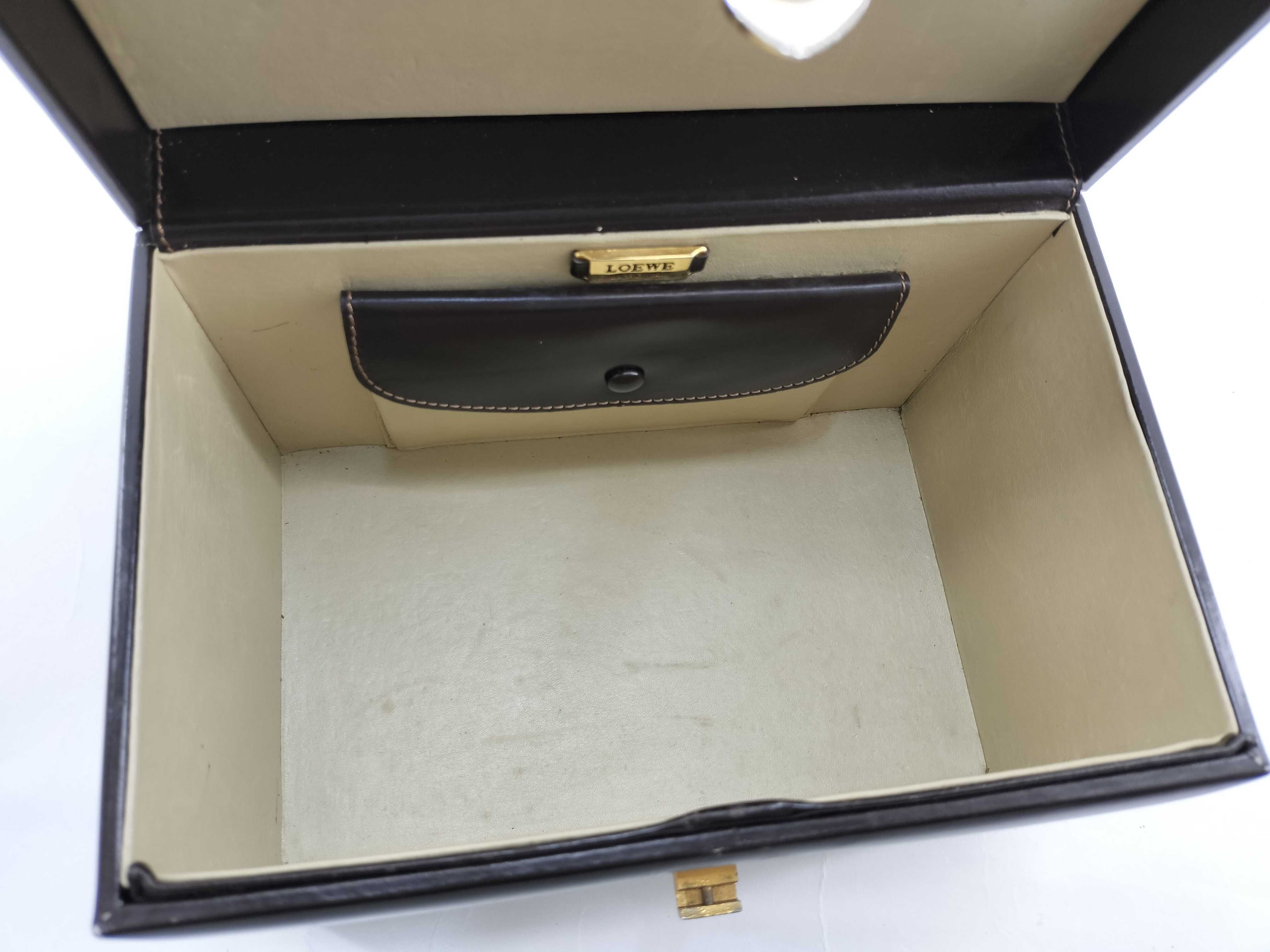 leather vanity bag — view 14