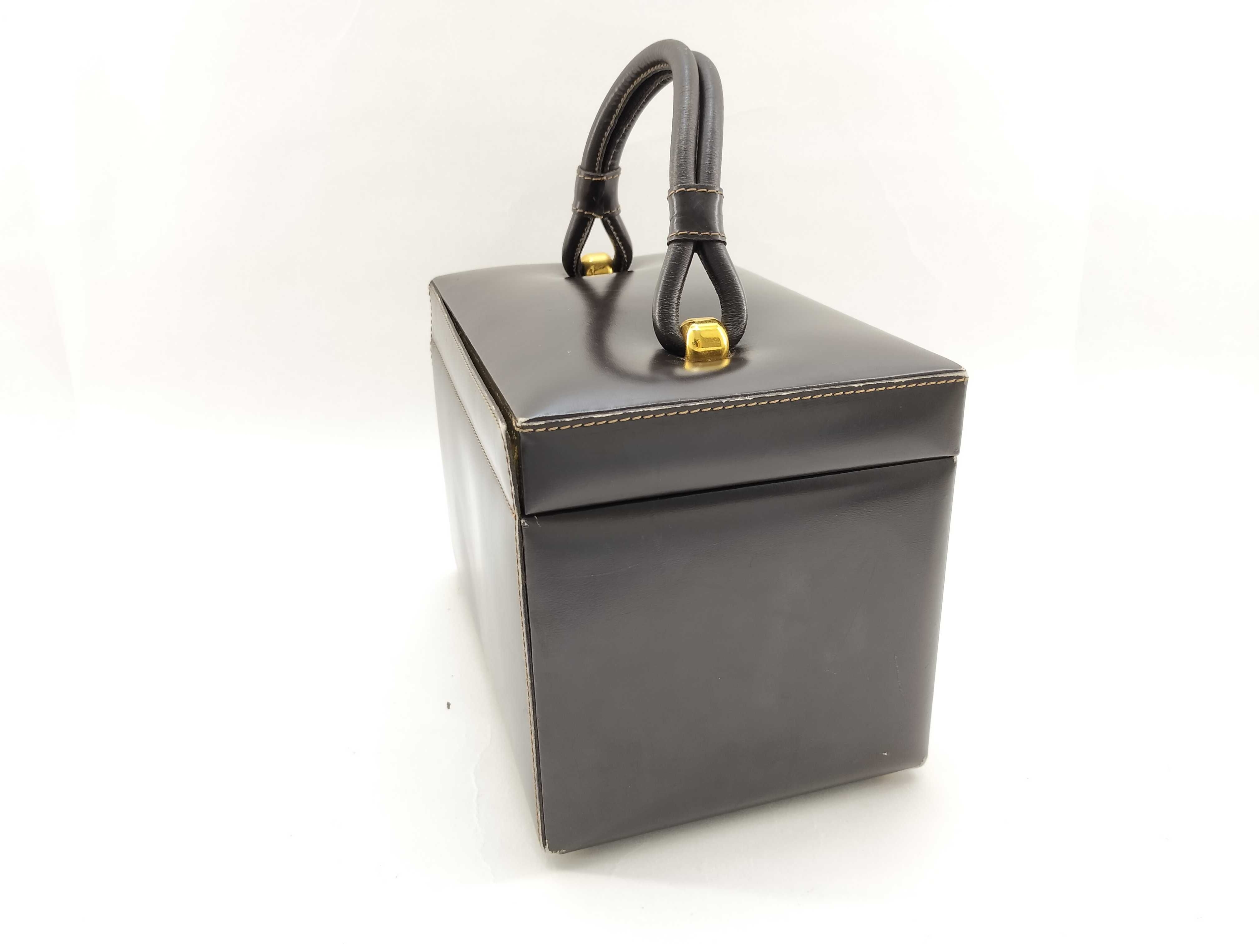 leather vanity bag — view 3
