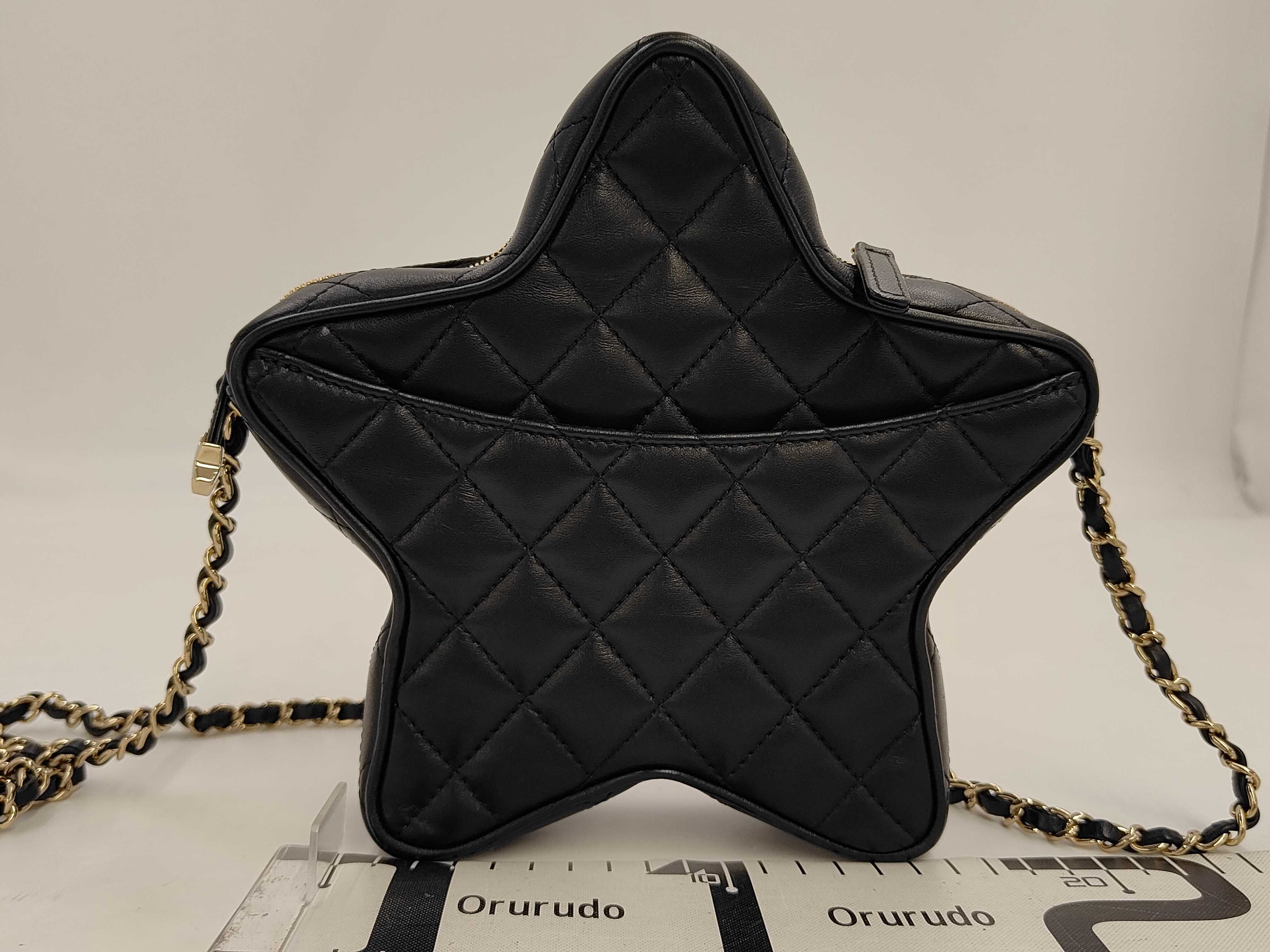 Matelassé Chain Lambskin Shoulder Bag — view 2