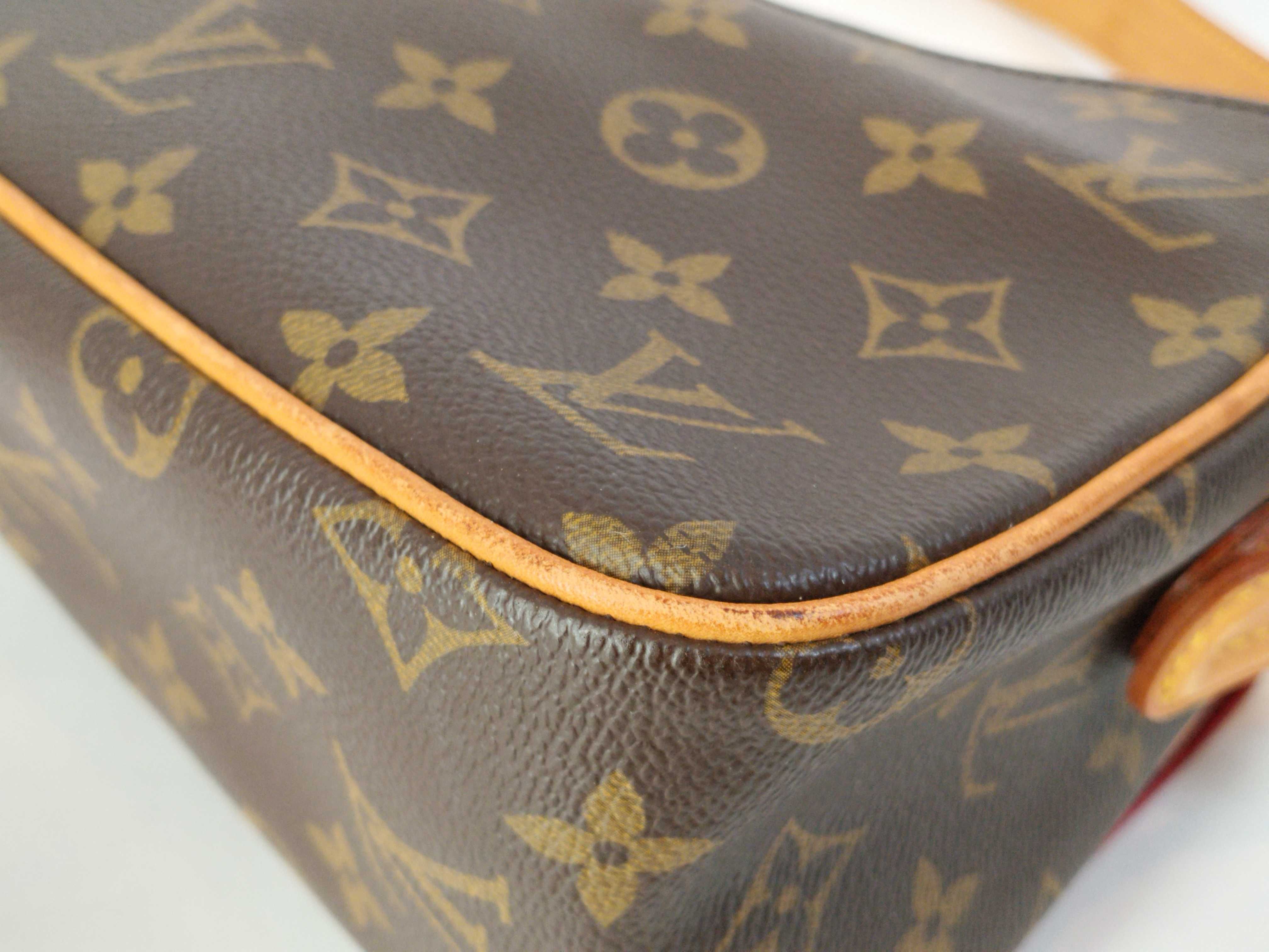 Monogram Louis Vuitton Vivacite MM Monogram One Shoulder Bag — view 6