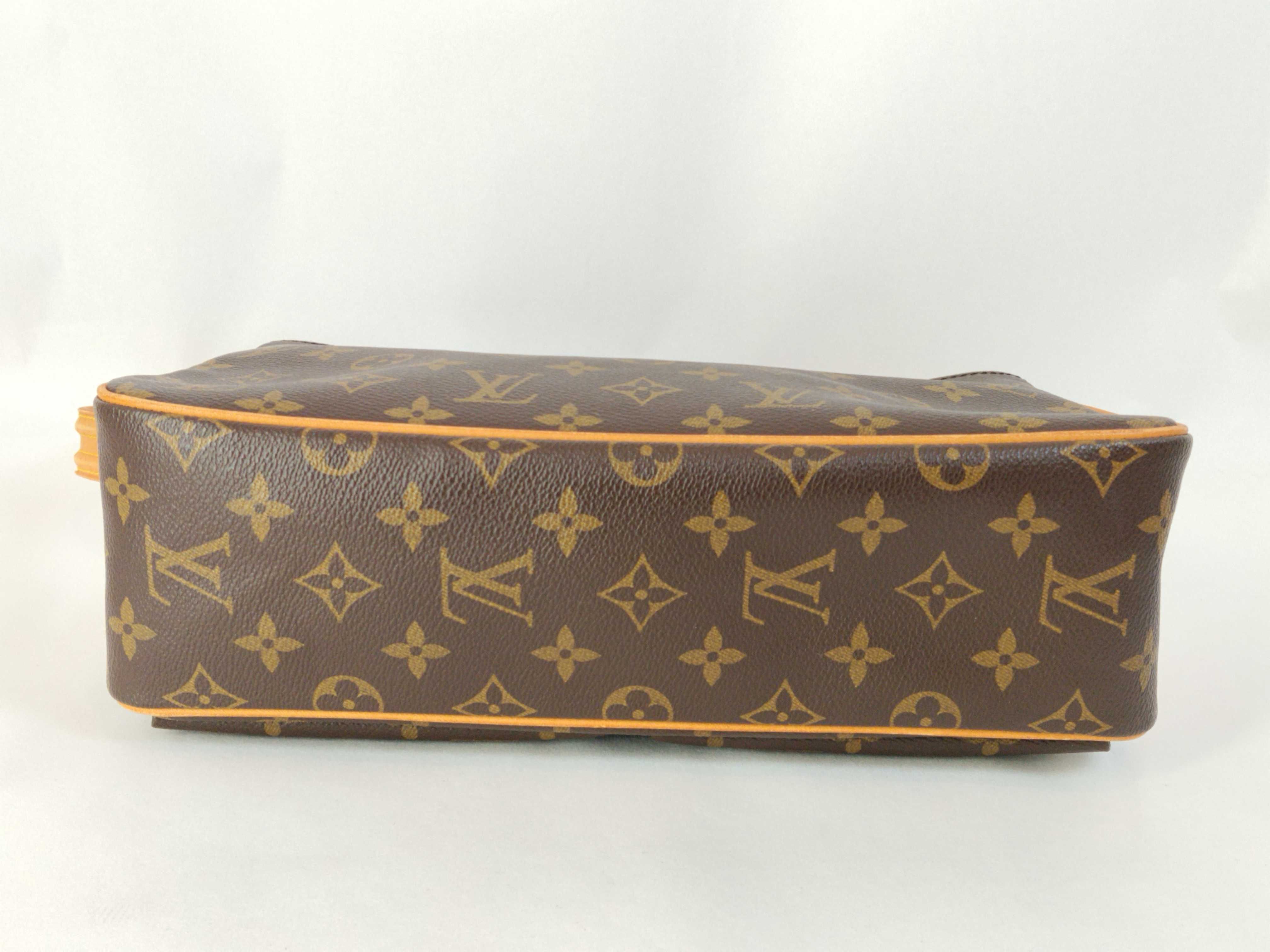 Monogram Louis Vuitton Vivacite MM Monogram One Shoulder Bag — view 7