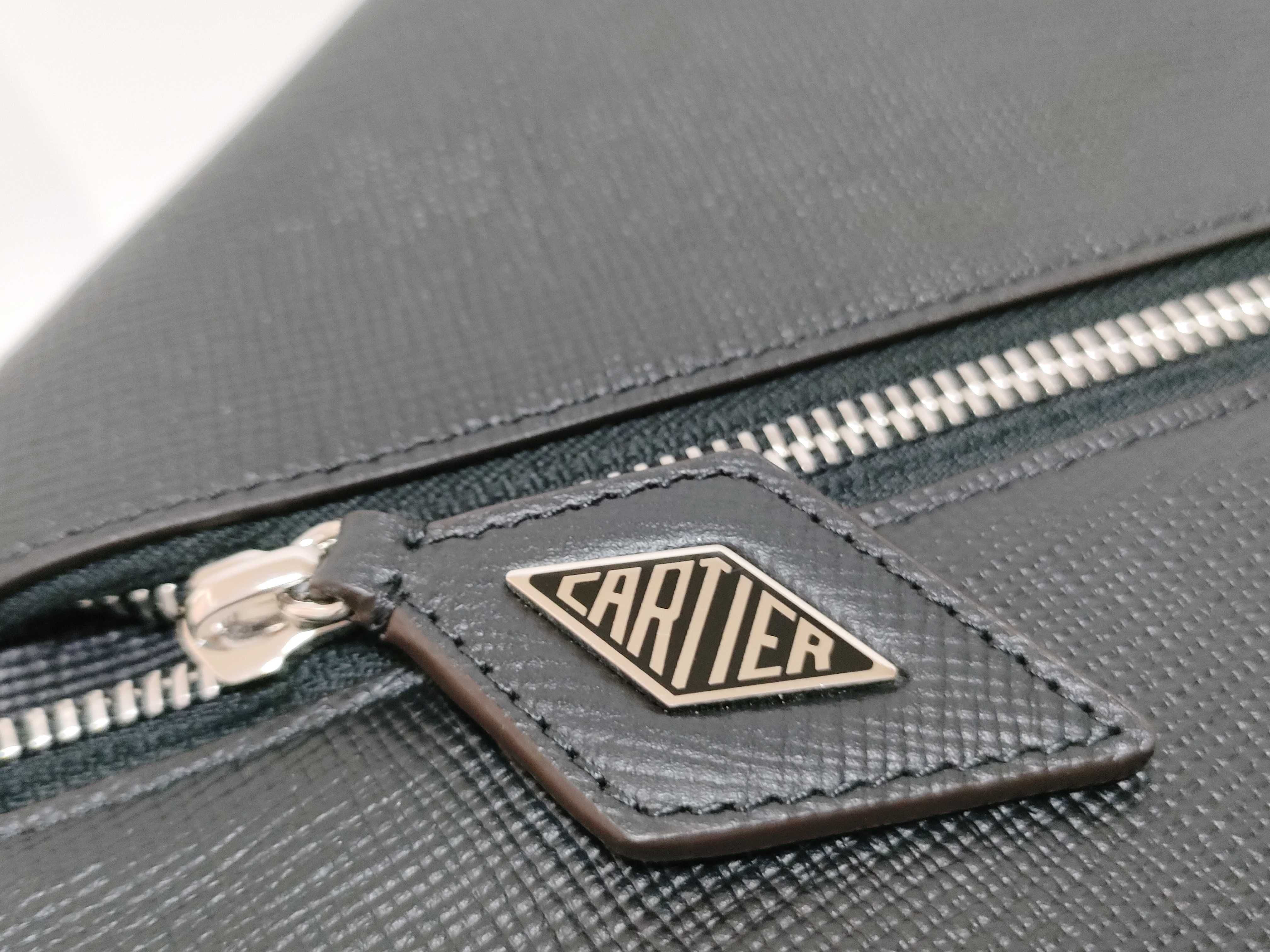 Losange Shoulder Bag, Black Leather Shoulder Bag — view 13