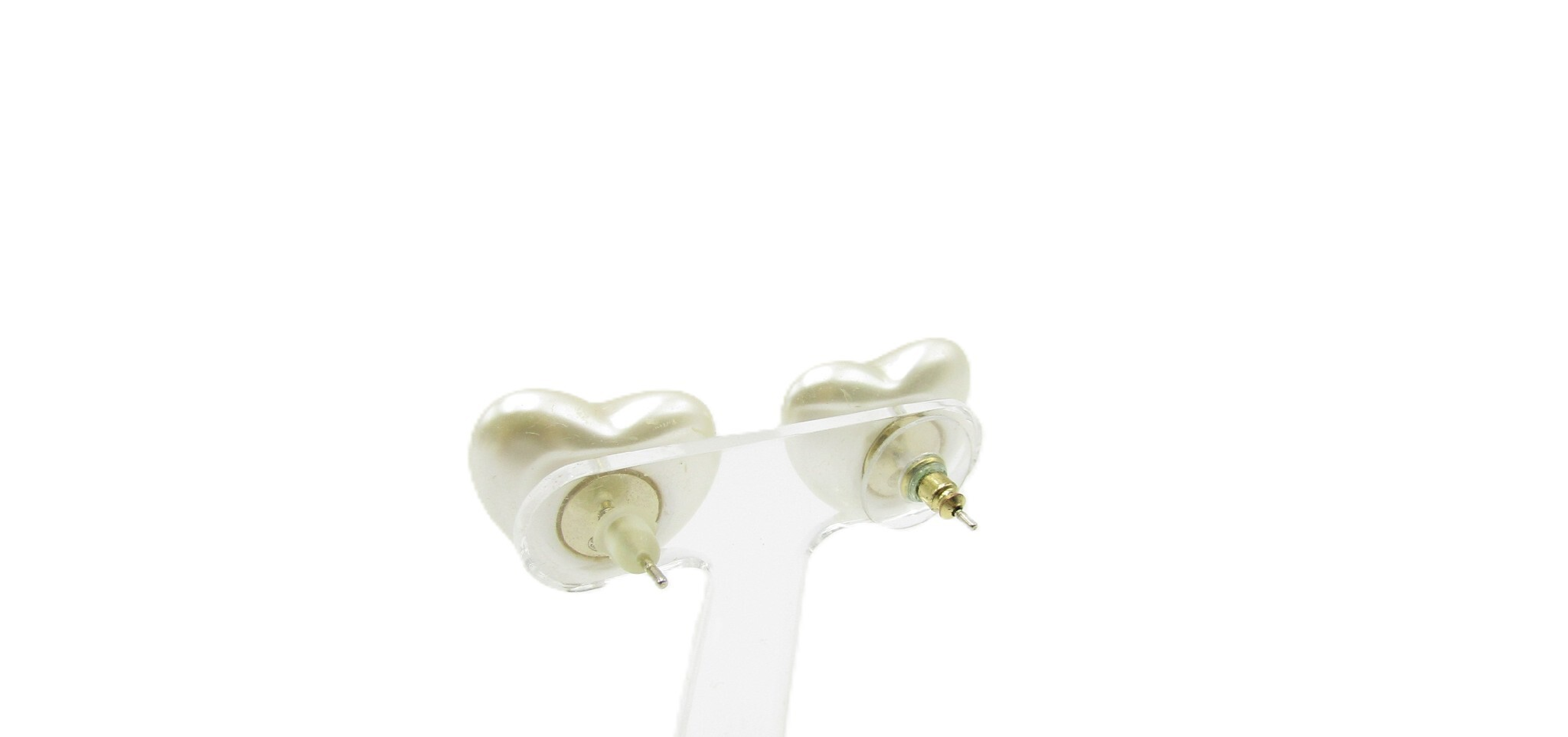 Coco Mark Heart Pearl Earrings AB7011 (Faux Pearl/Crystal/Gold) — view 2