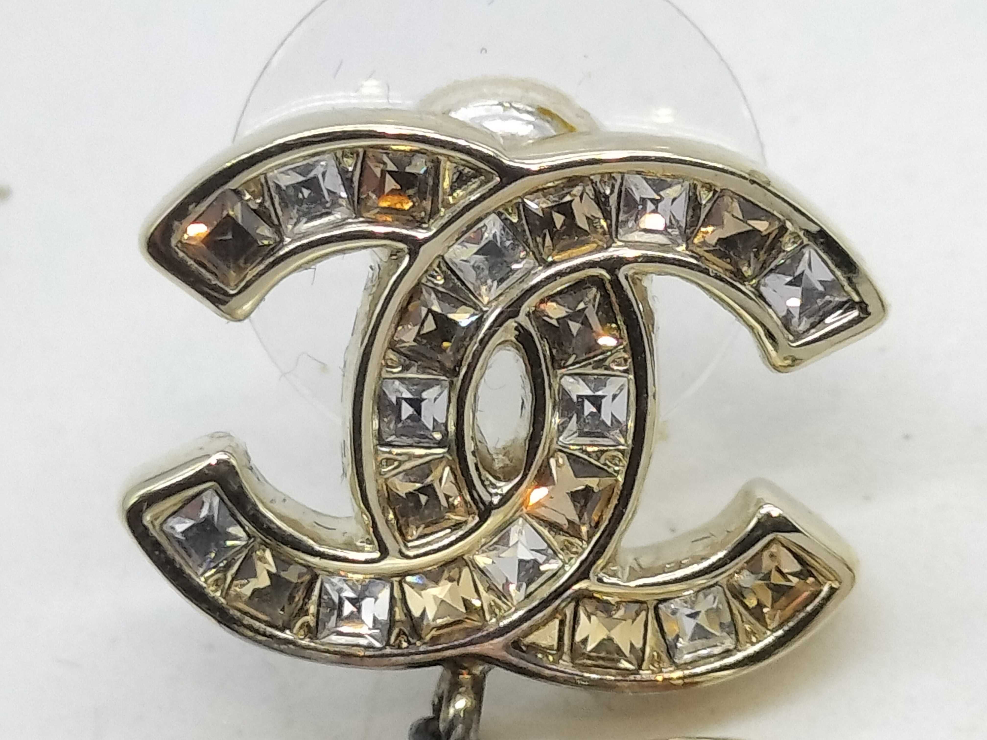 B18 B Coco Pearl Earrings — view 3