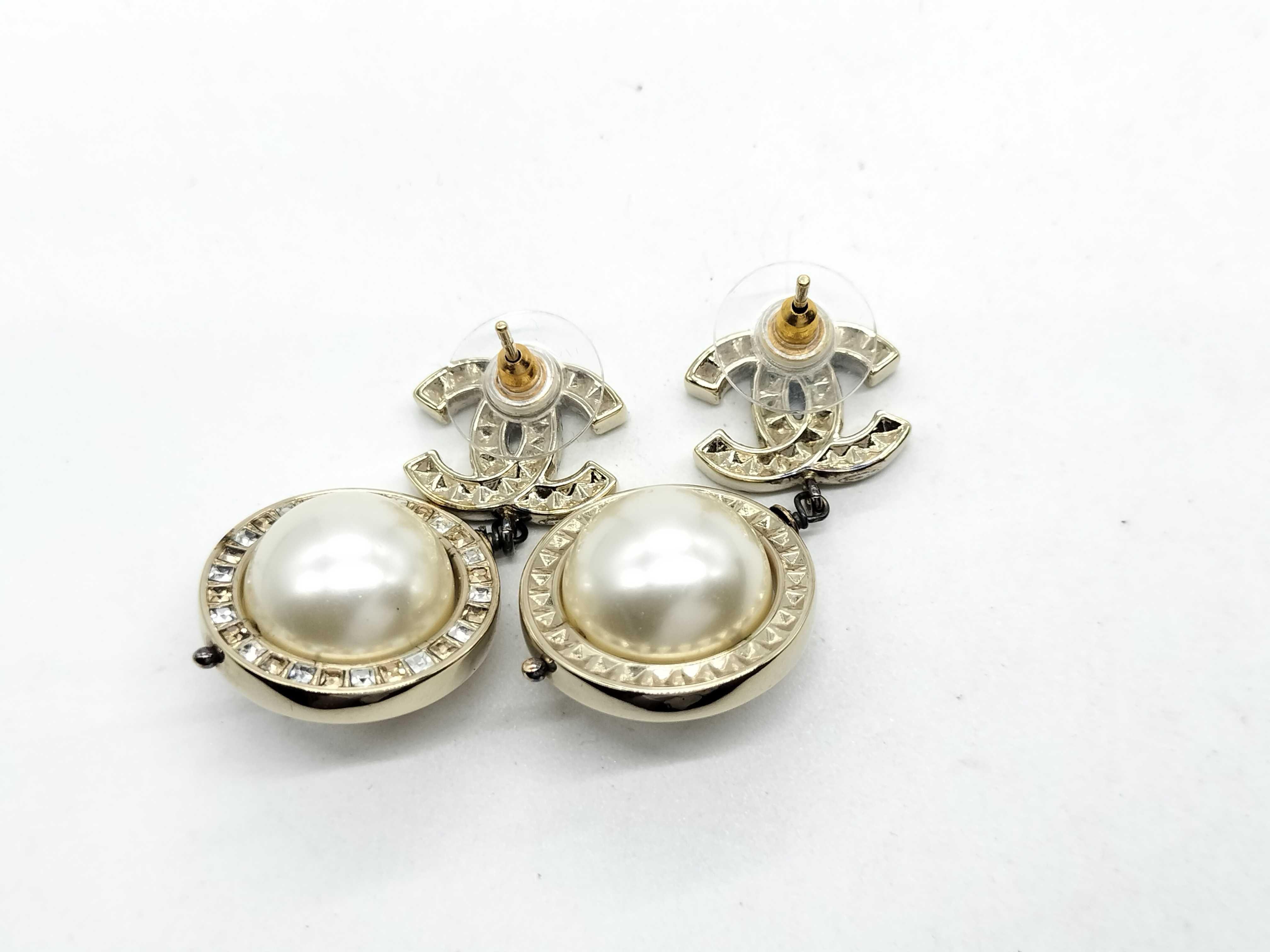 B18 B Coco Pearl Earrings — view 4