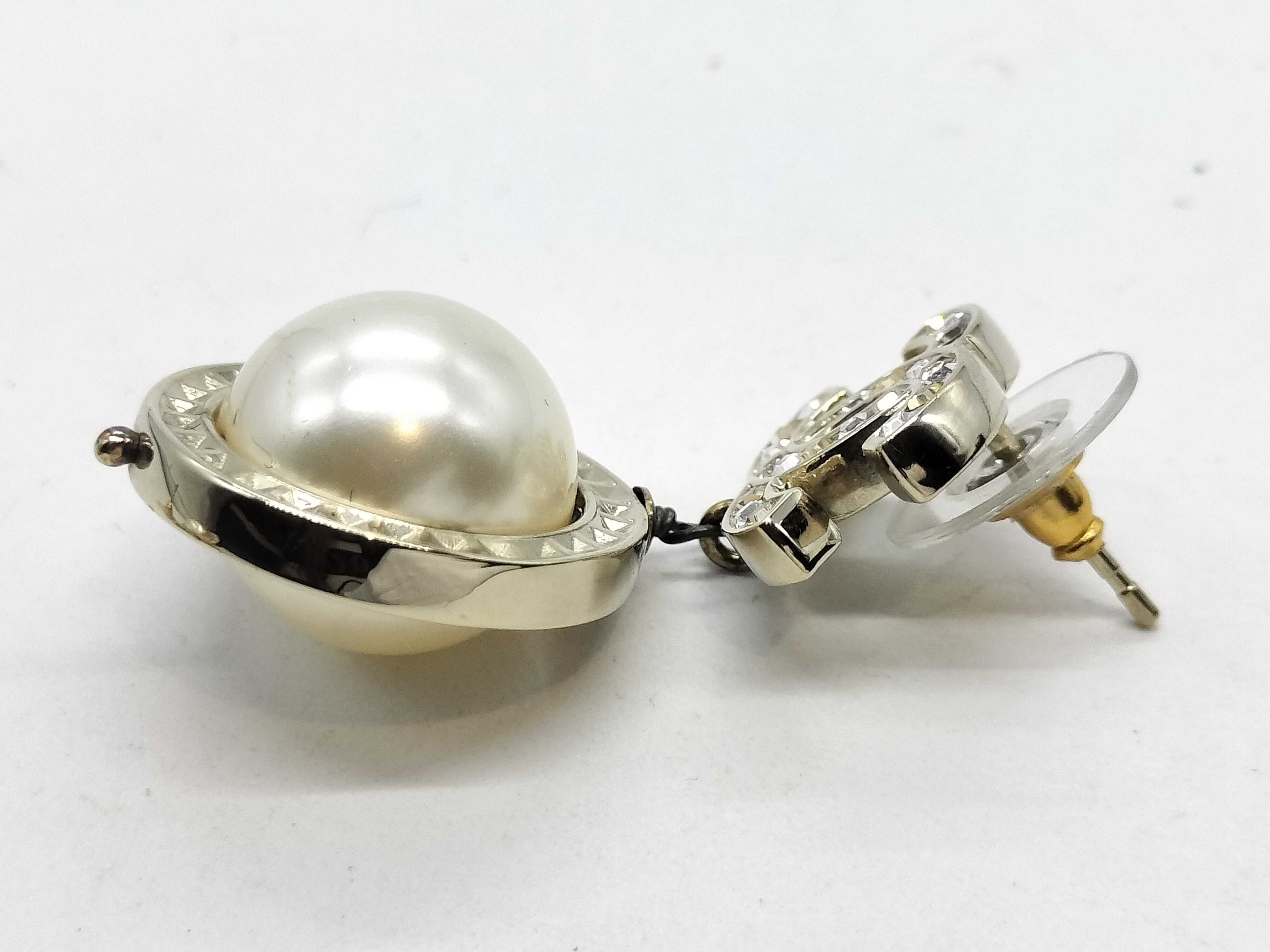 B18 B Coco Pearl Earrings — view 5