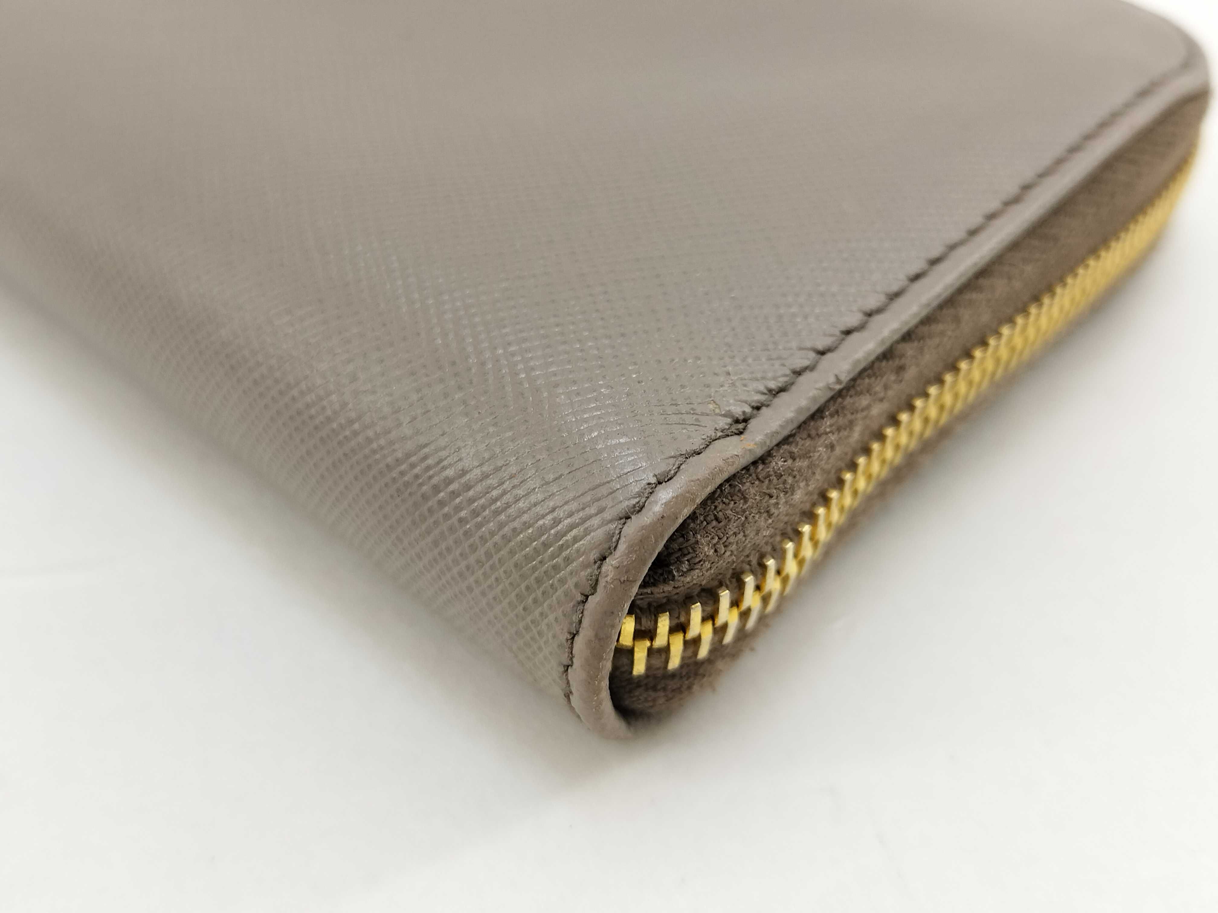 Saffiano Metal Logo Zip-Around Long Wallet Gray 1M0506 Wallet — view 4