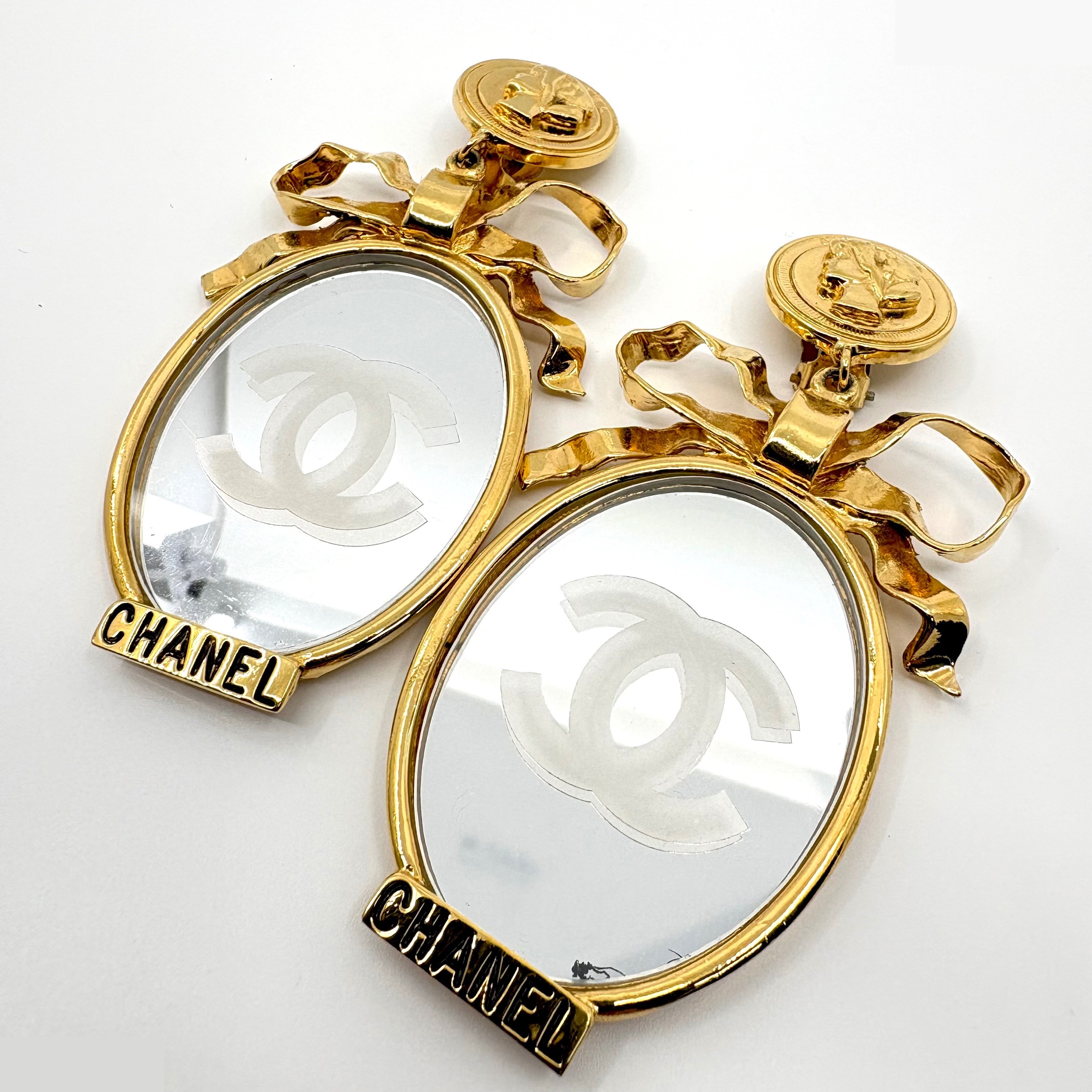 Ribbon Swing Coco Mark Mirror (Precious Metal) Earrings